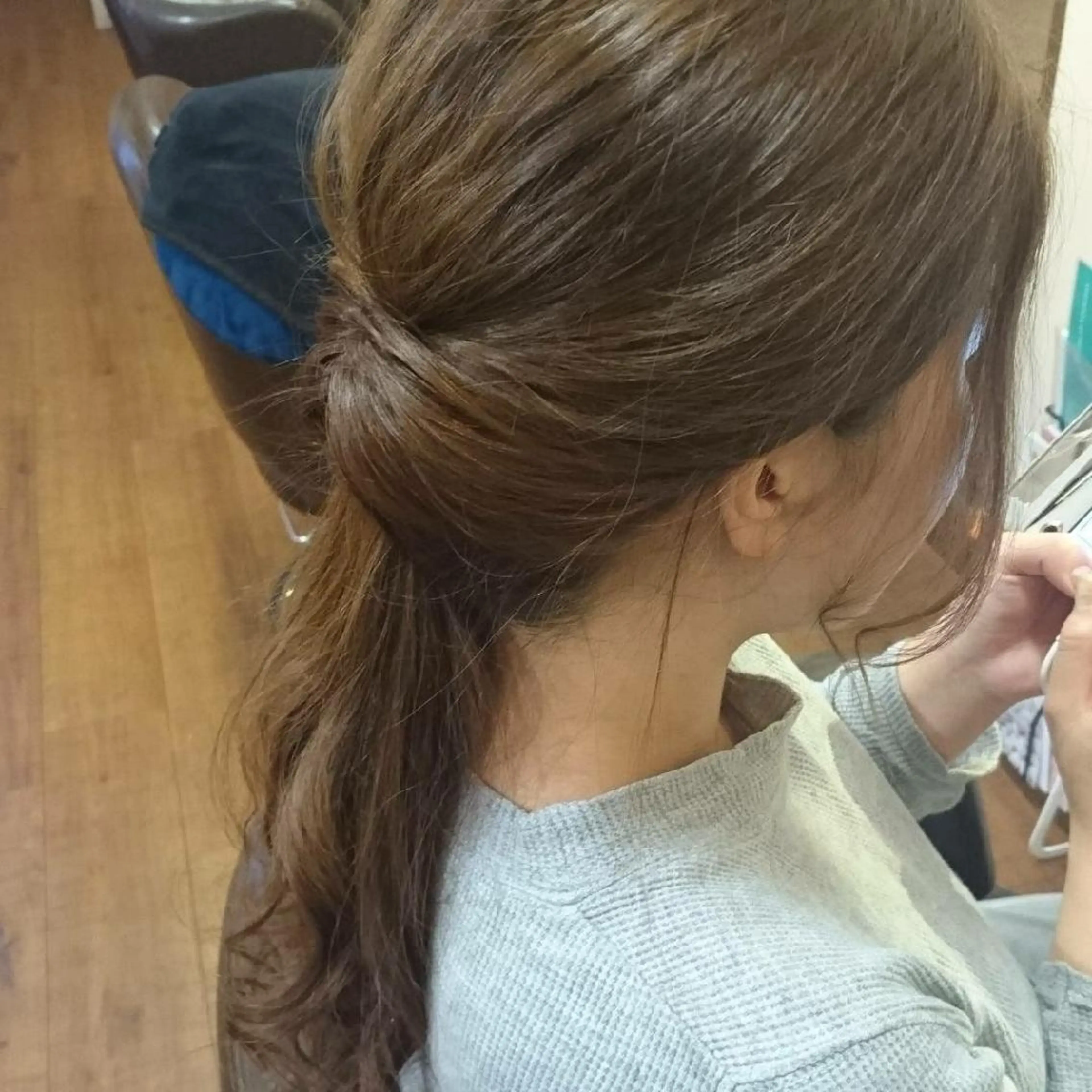 ロング ヘアアレンジ カラー 井上 涼花のヘアスタイル