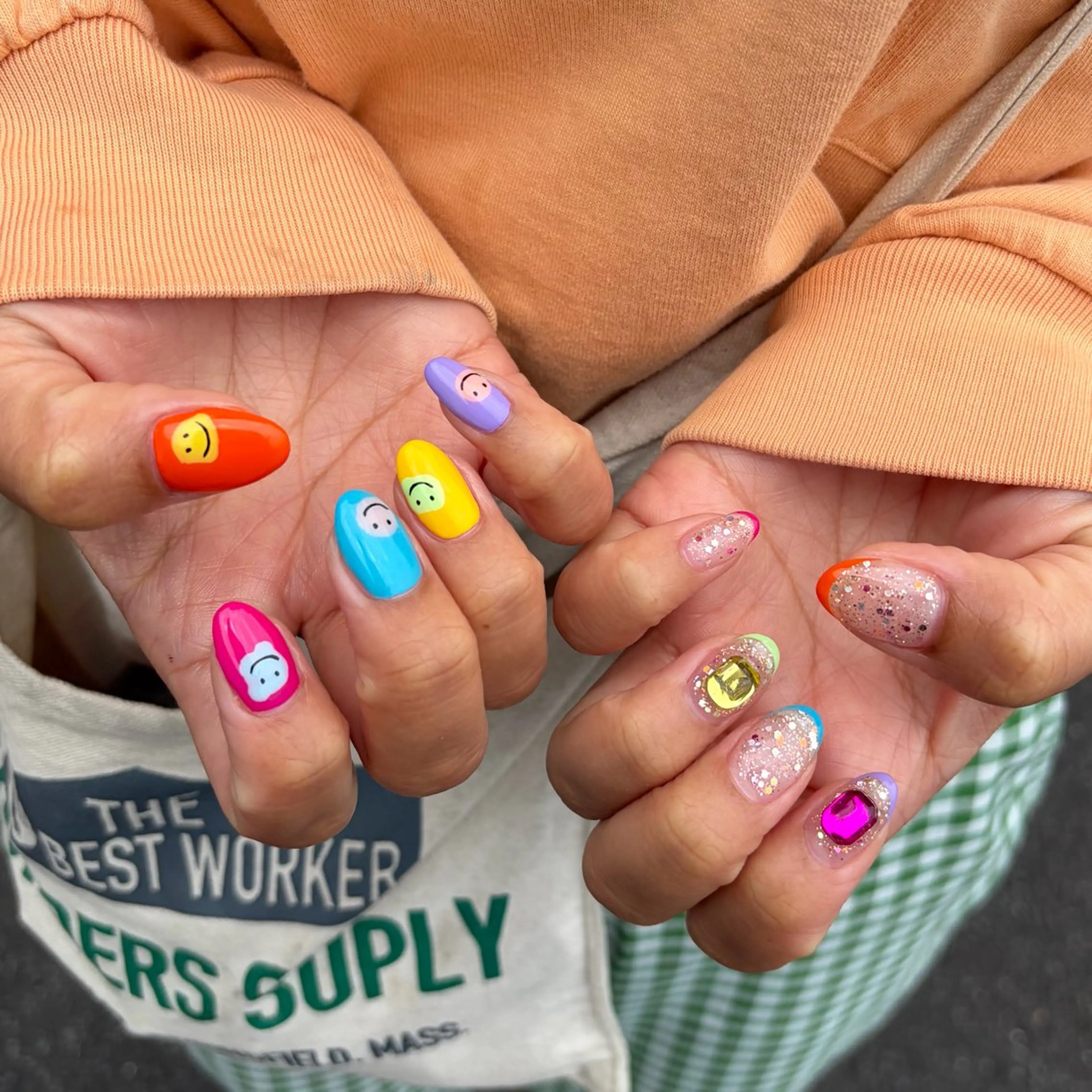 ネイル 持ち込み ハンドネイル フットネイル GRANDEUR焼津 Nana🦖のネイルデザイン