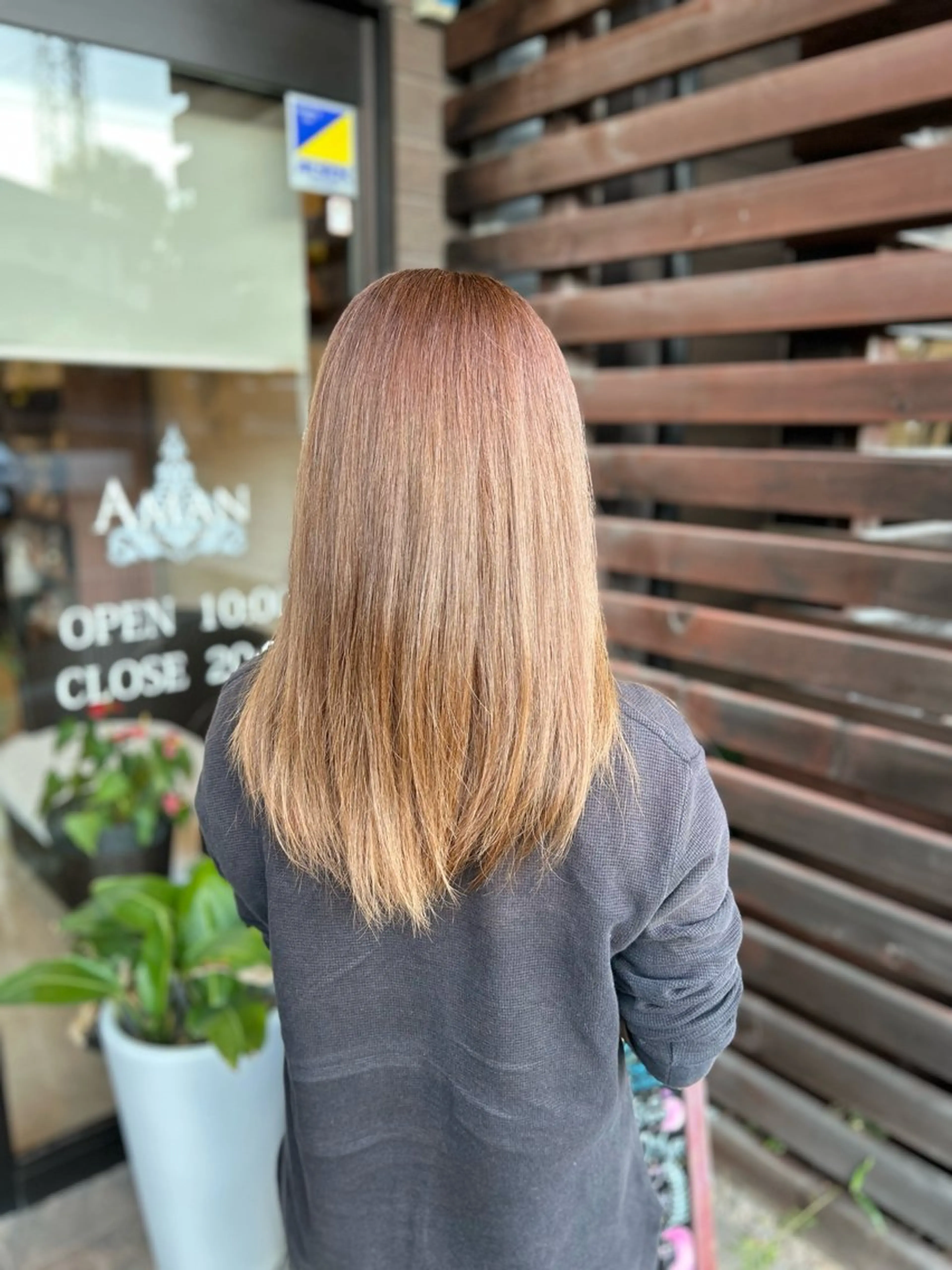 セミロング 縮毛矯正 【AMAN】 篠田 蒼のヘアスタイル