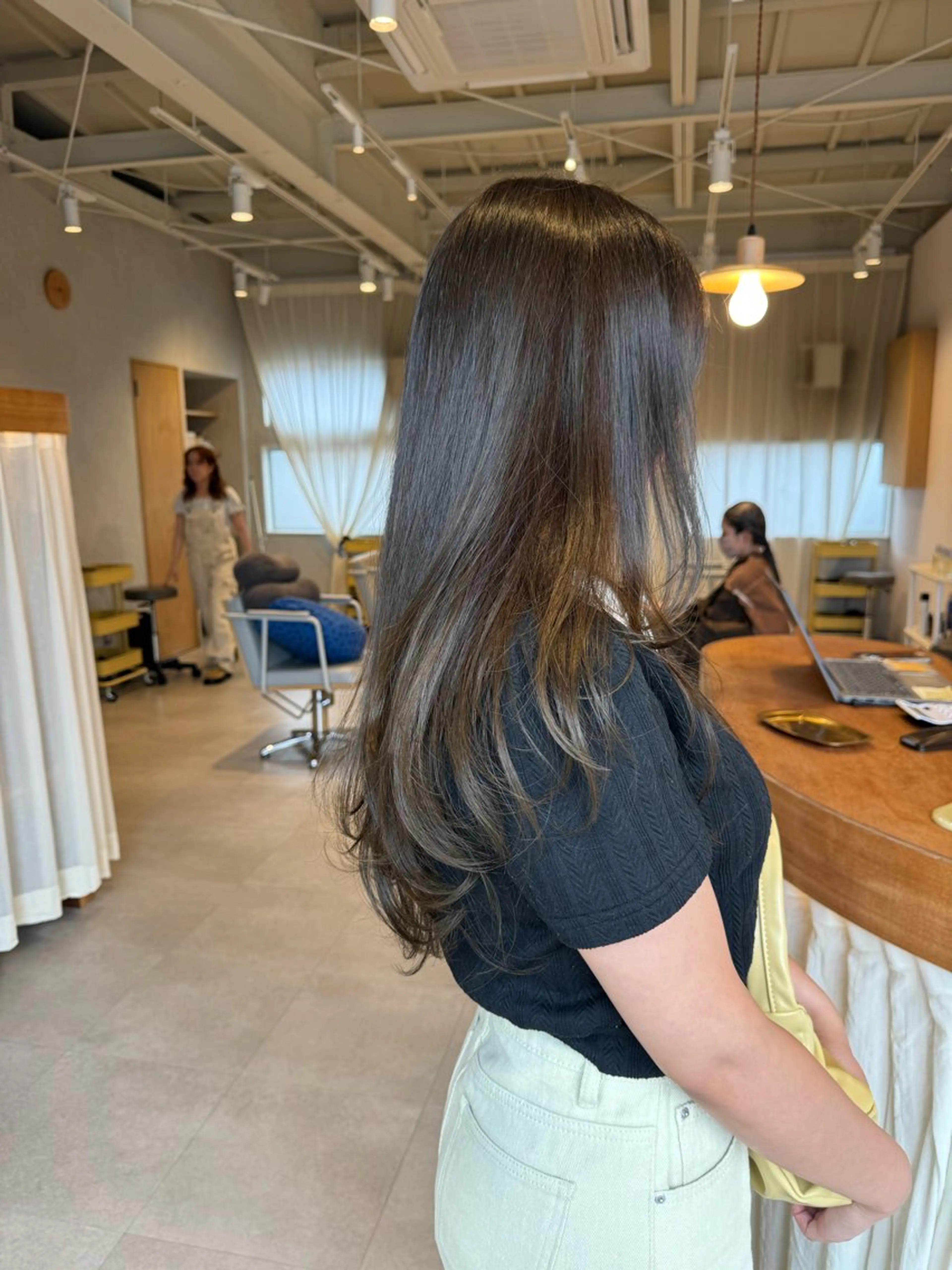 セミロング カラー グレージュ オリーブグレージュ オリーブグレー カット ヘアカラー トリートメント レイヤー/ボブパーマ /垢抜け/タクミのヘアスタイル