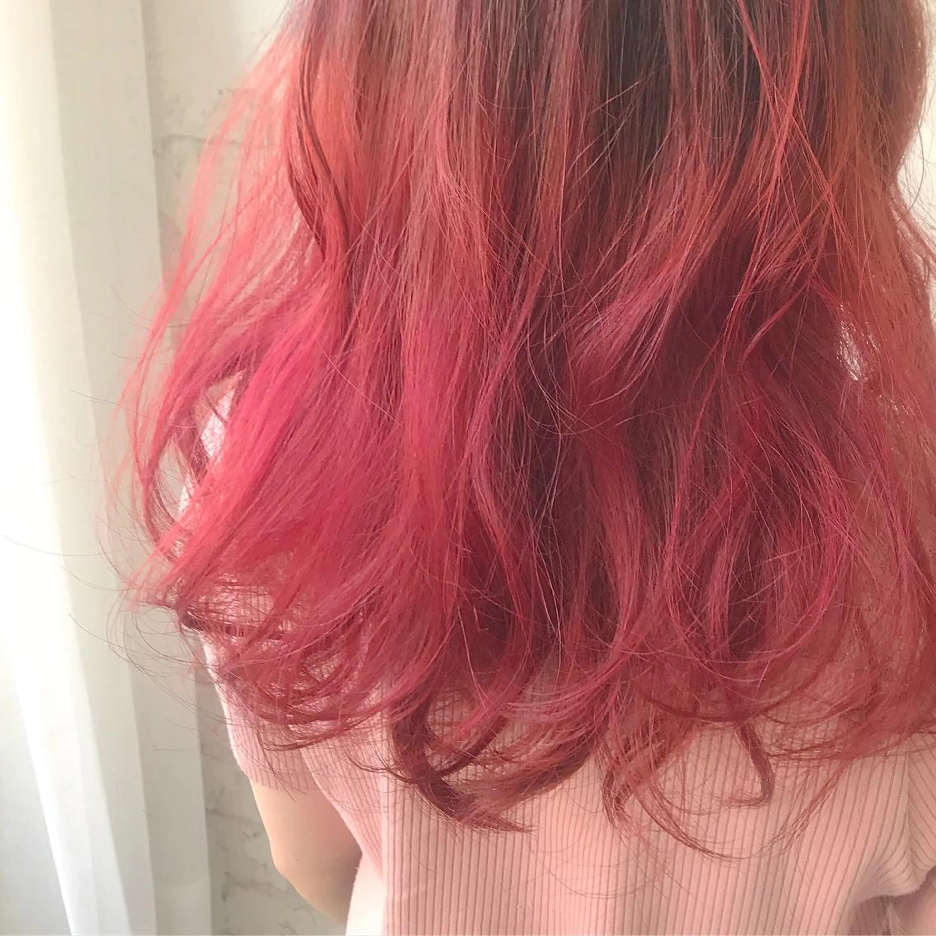 ロング カラー オリーブ/アッシュ やわらか透明感カラーのヘアスタイル