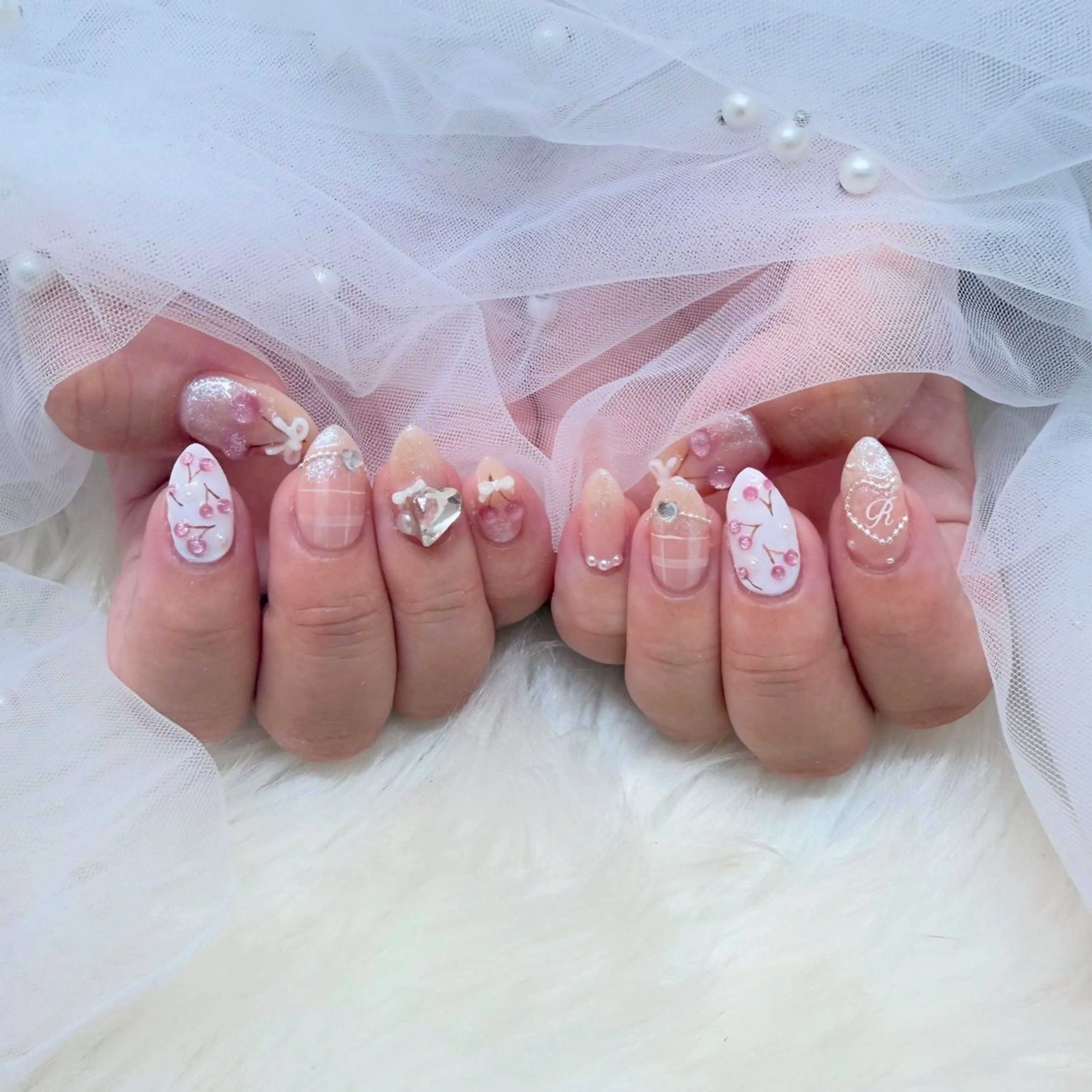 ネイル ハンドネイル R nailのネイルデザイン