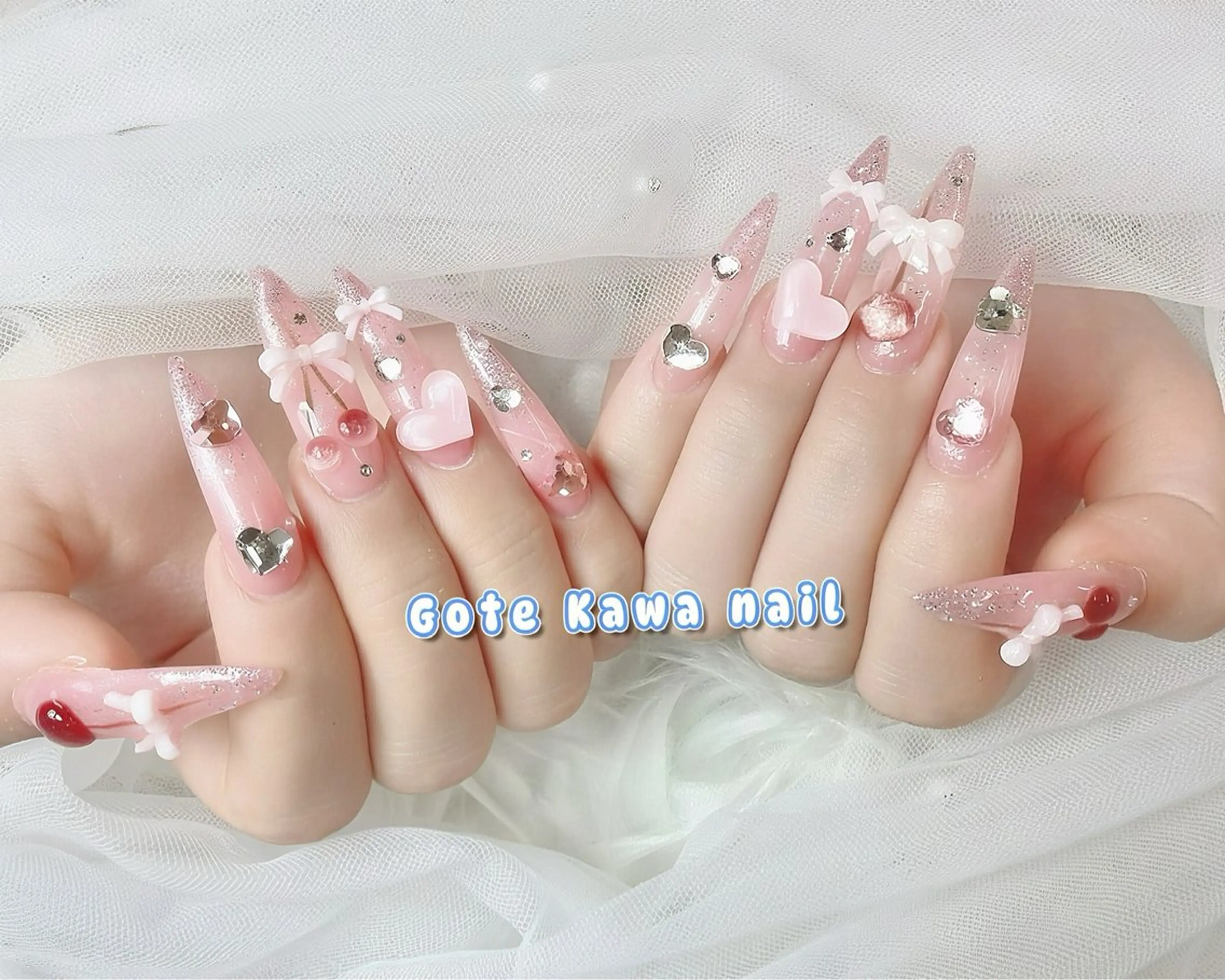 ネイル グラデーション ハート ピンク 春ネイル 夏ネイル ハンドネイル ハンドケア Gote Kawa nail salonのネイルデザイン