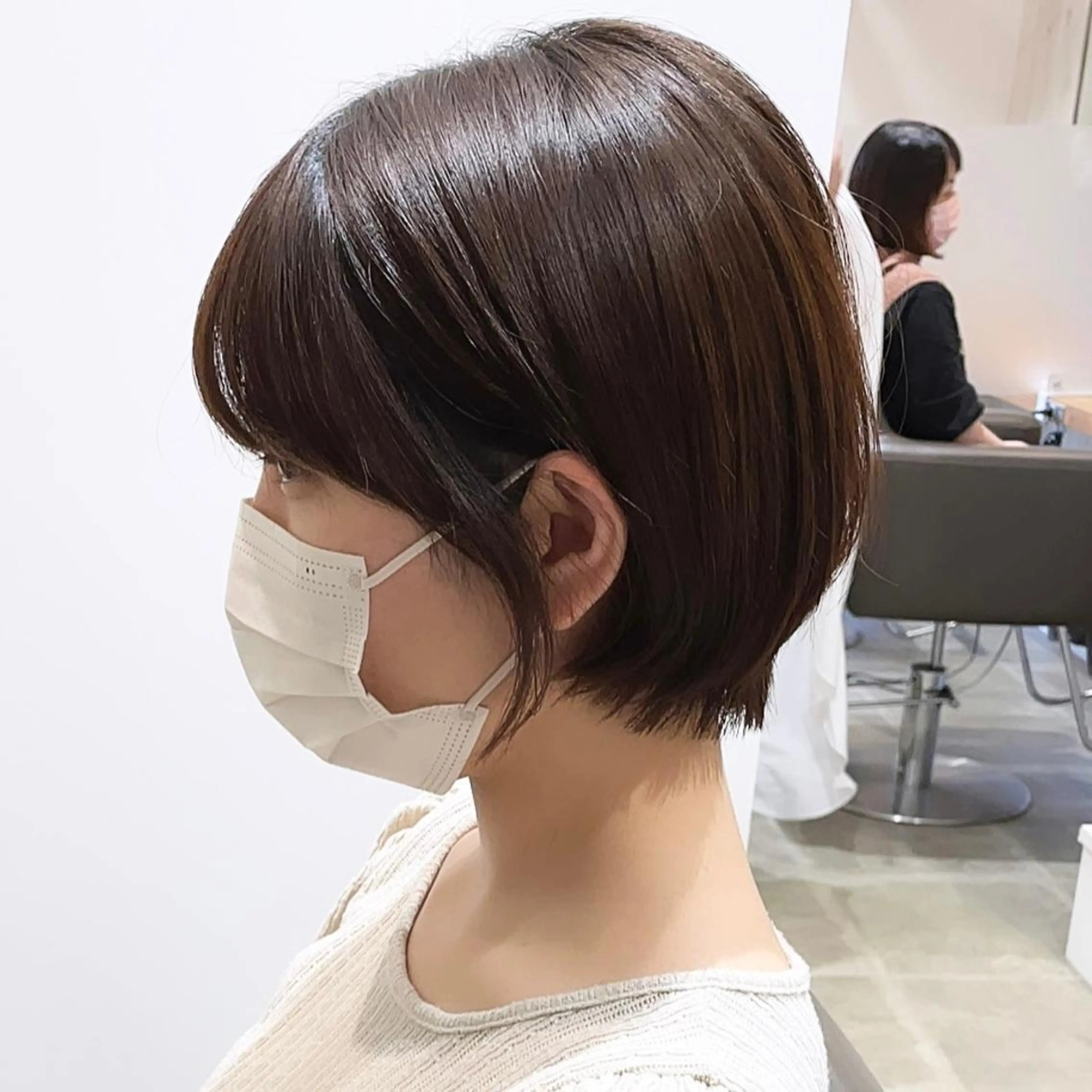 ショート 葵/レイヤーカット/ 韓国風/透明感カラーのヘアスタイル