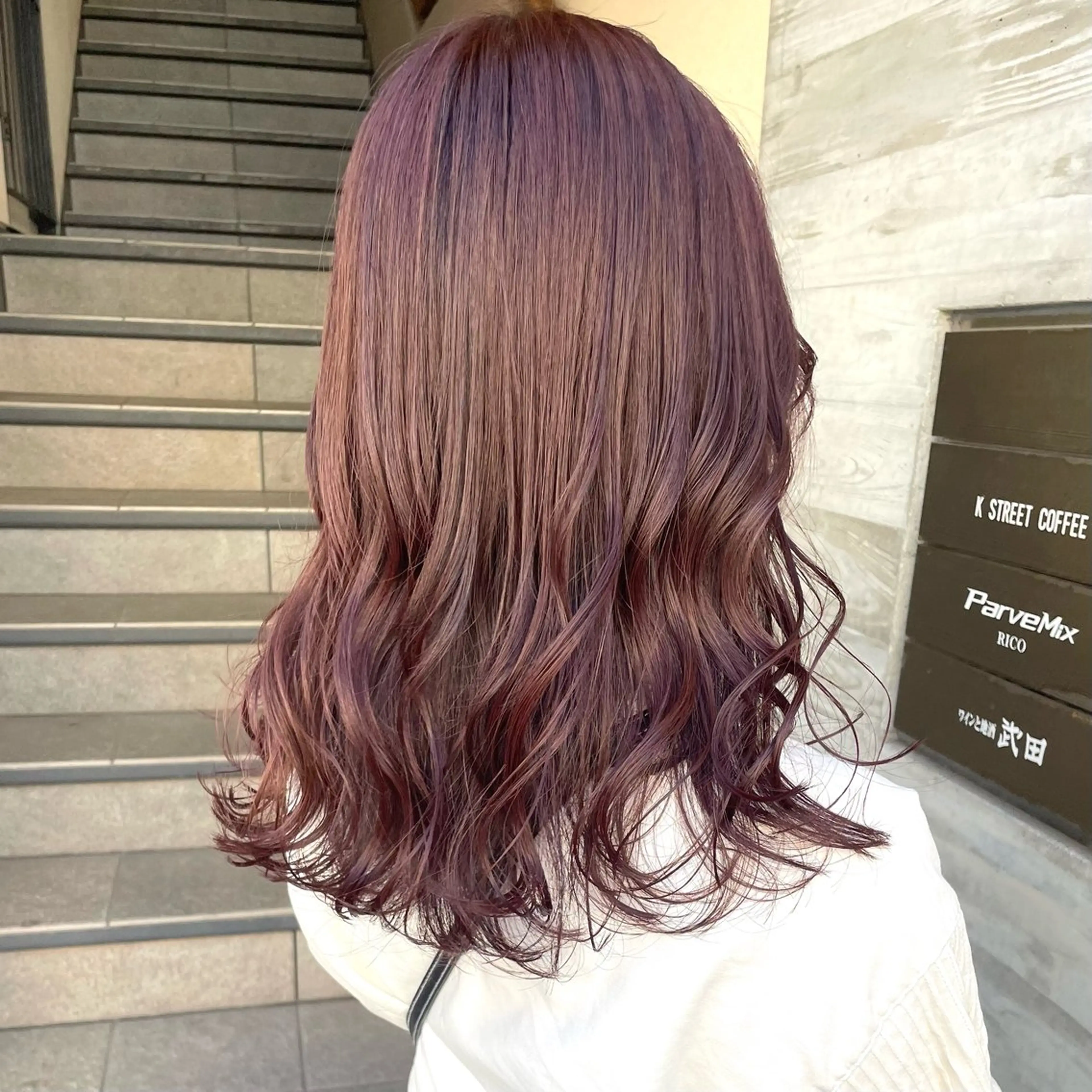 セミロング カラー ダブルカラー ピンクカラー ParveMix いしいまお🌼のヘアスタイル