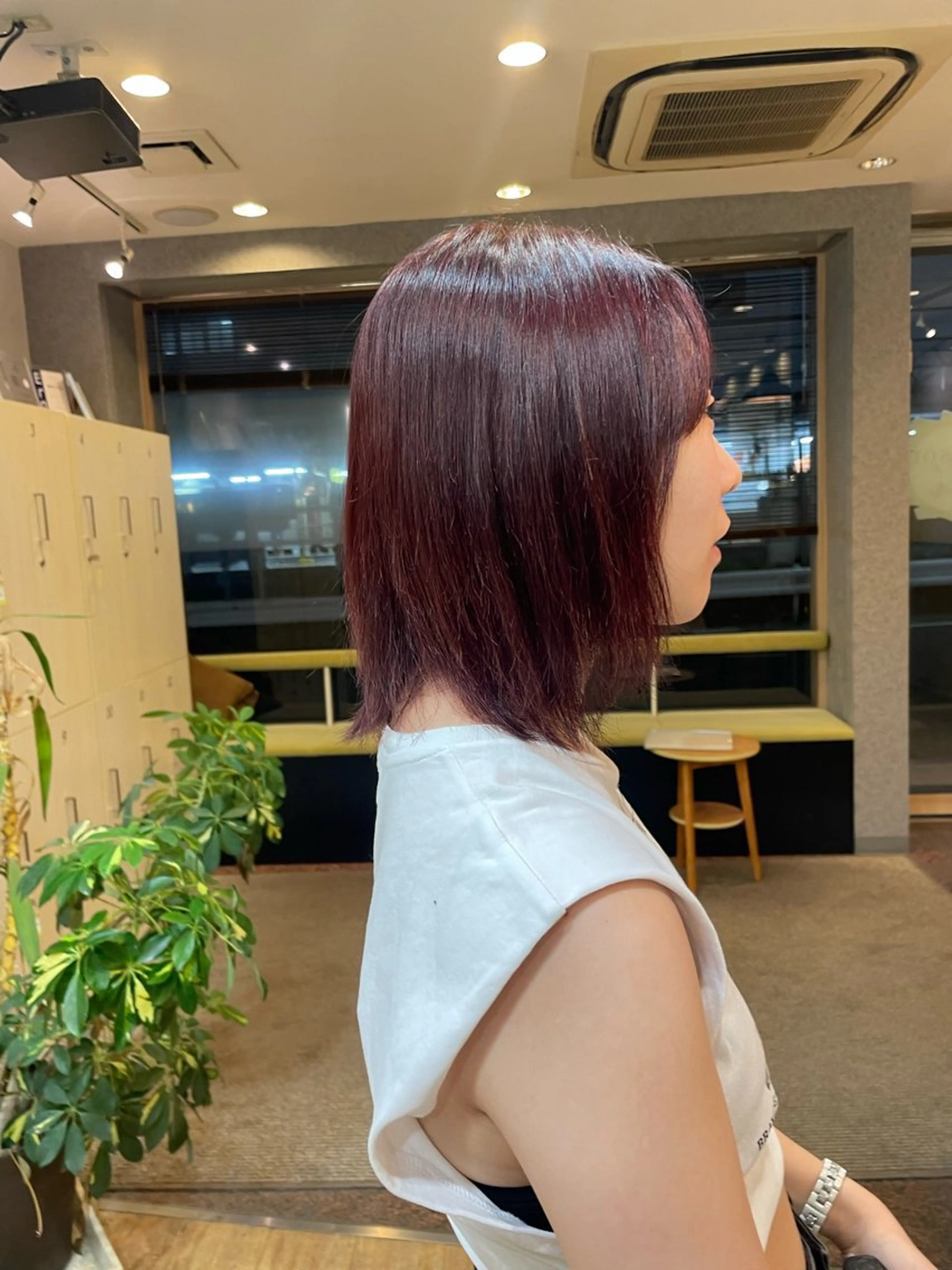 ショート カラー ブリーチ カシス レッドカラー 髪質改善/Bloss om🌷高橋沙衣のヘアスタイル