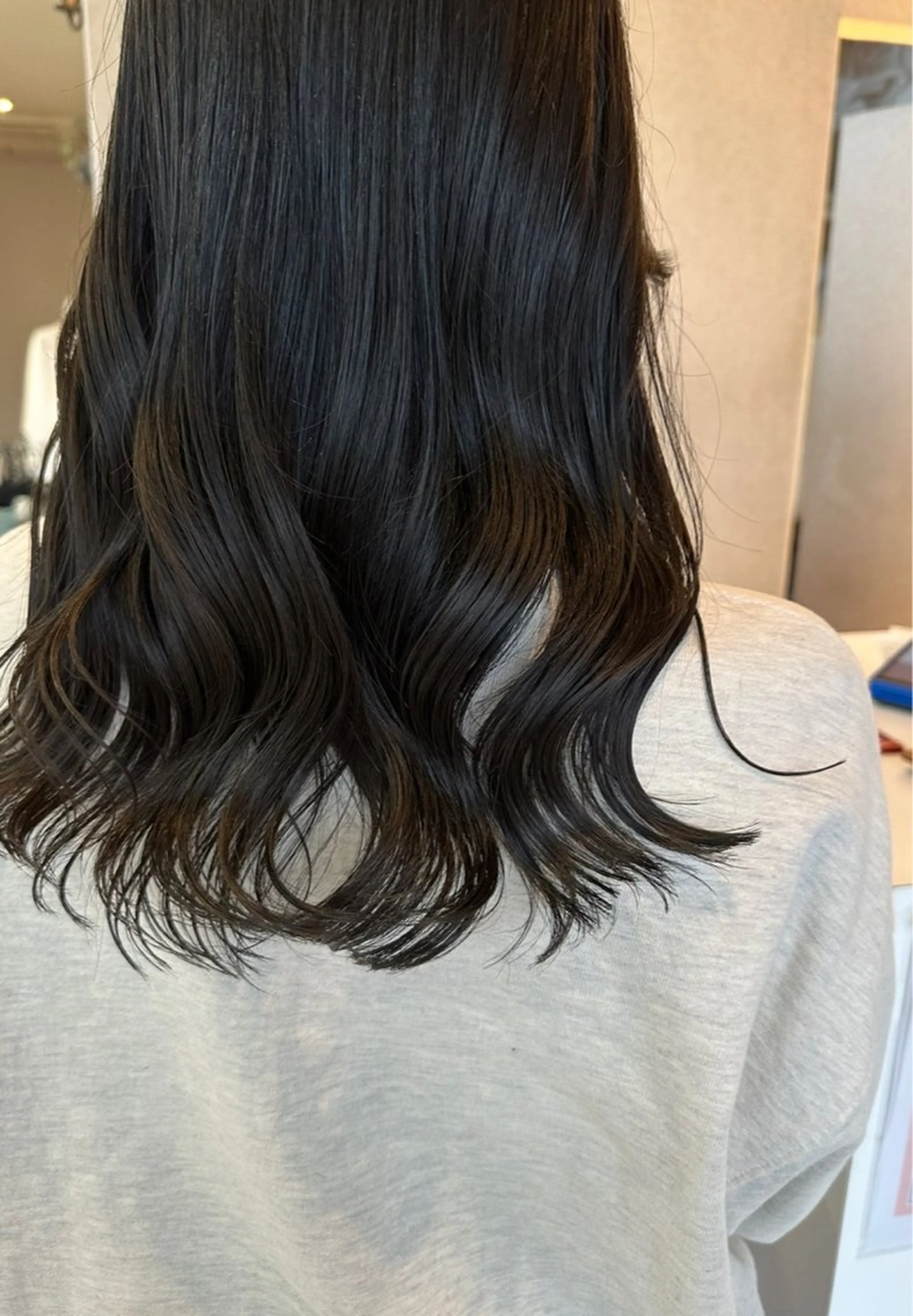 セミロング ツヤ髪質改善 💜れいな💜のヘアスタイル