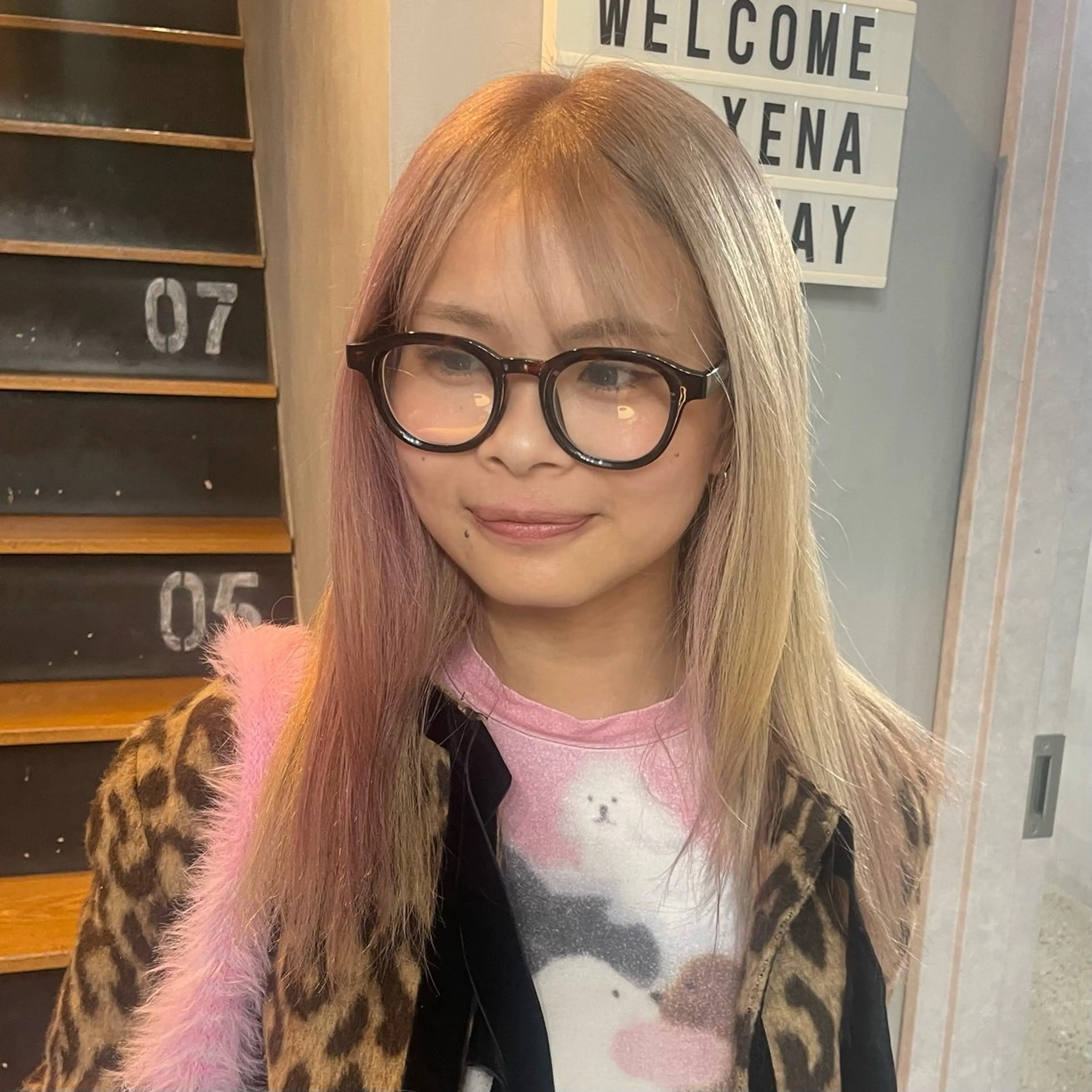 セミロング カラー AIRI /XENA渋谷本店のヘアスタイル