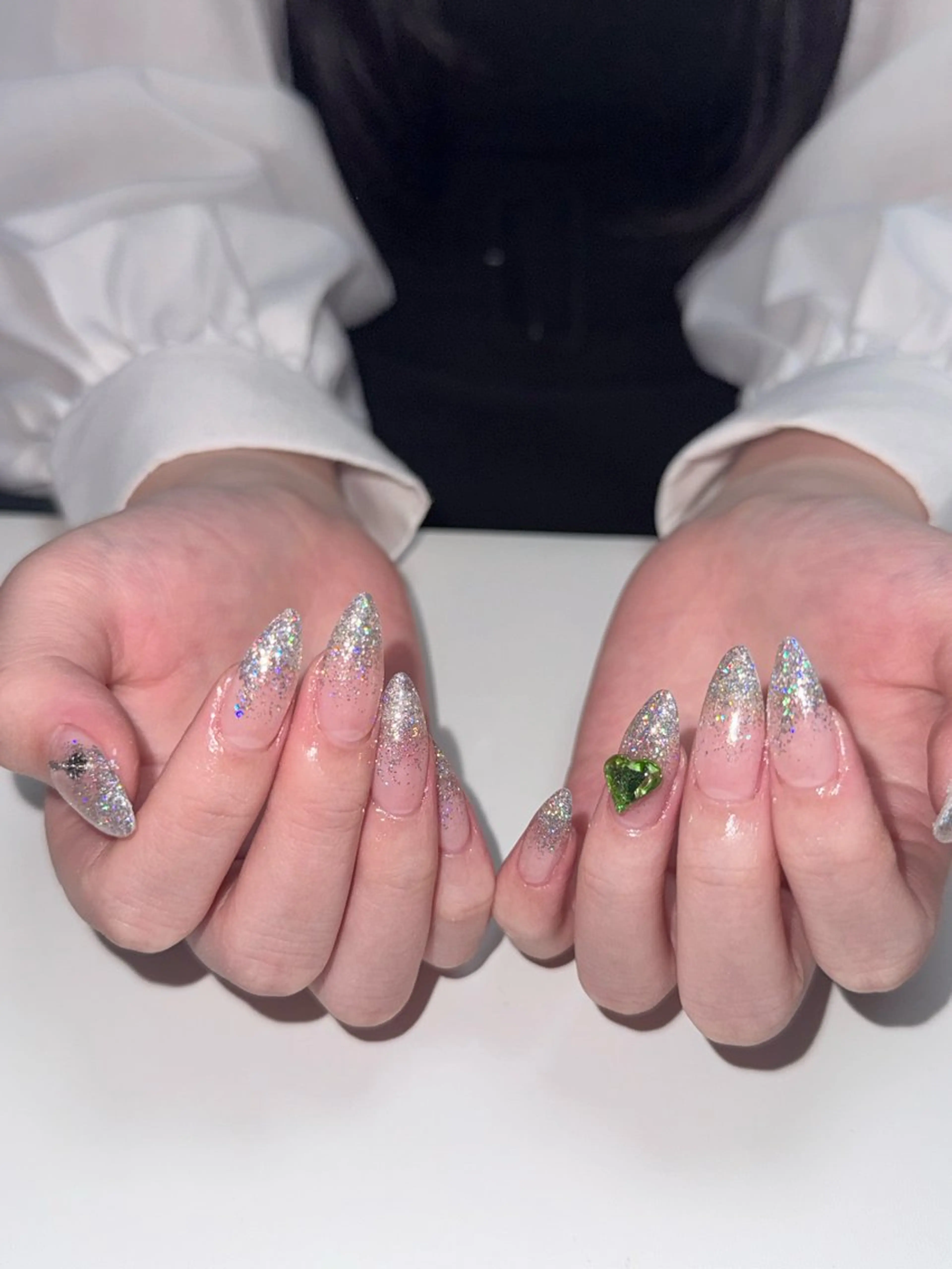 ネイル ハンドネイル BERA NAILSのネイルデザイン