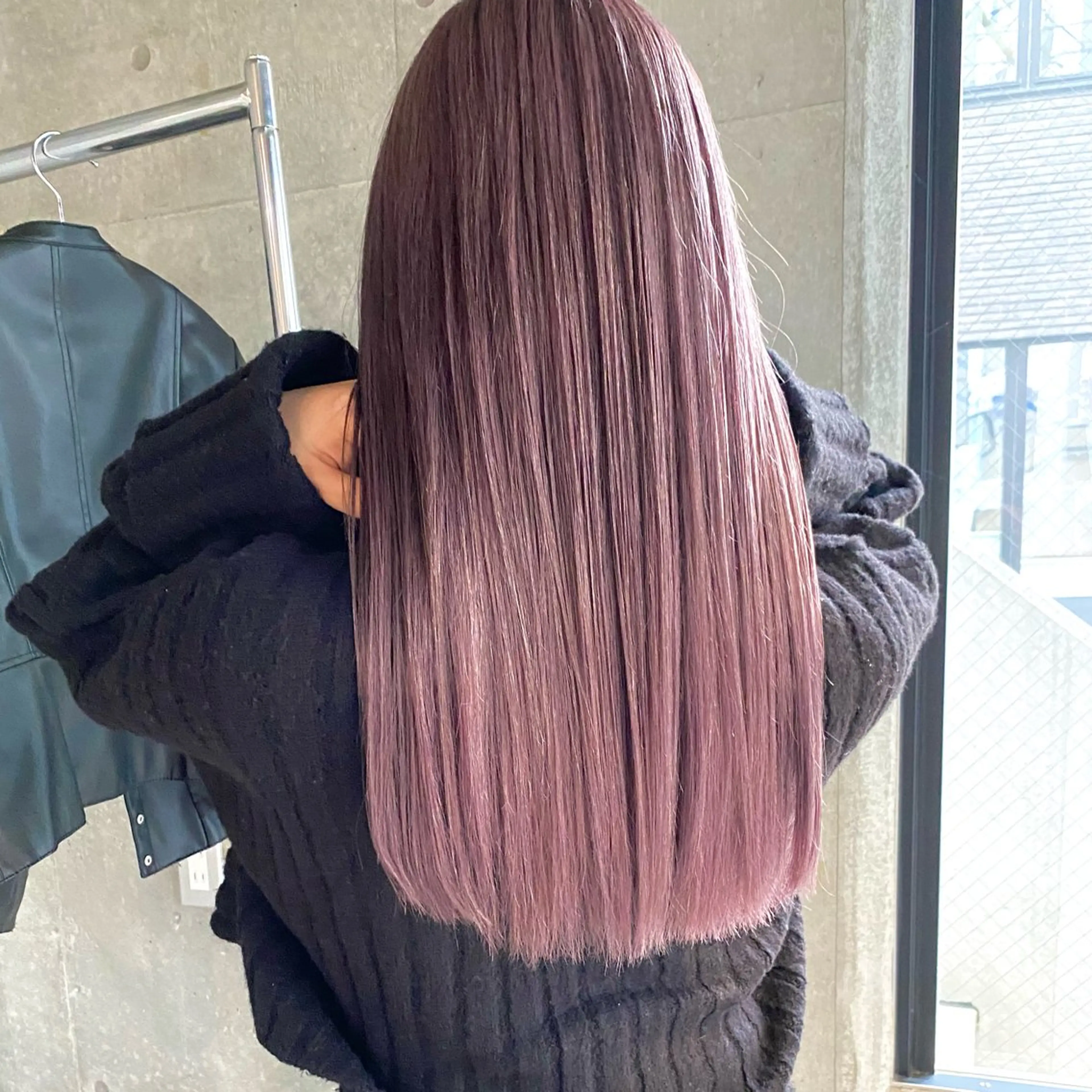 セミロング ⭐️横浜ブリーチ特化 美容師 堤涼⭐️のヘアスタイル