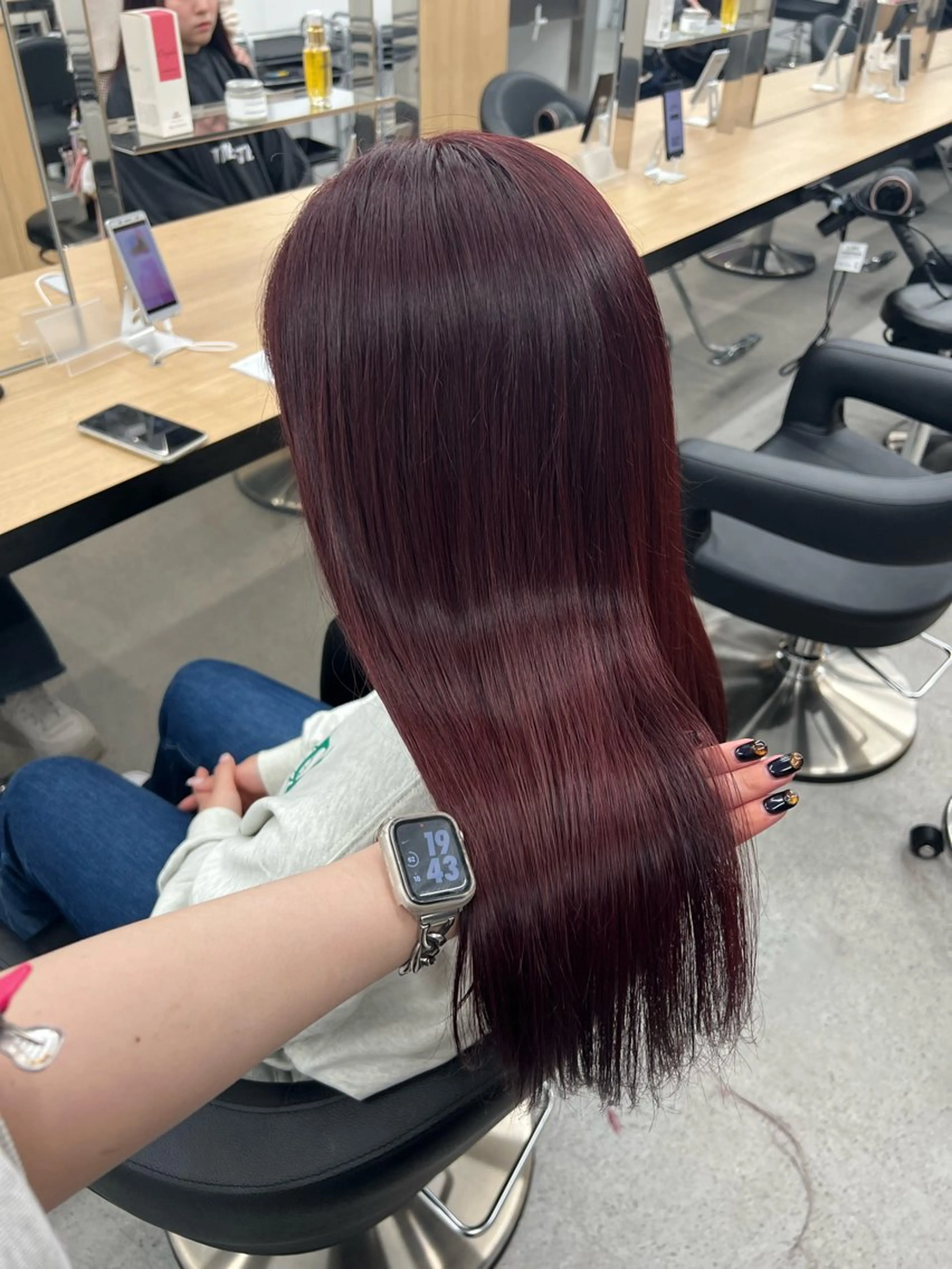 ロング カラー 暗髪🩶ラベンダー/ ブルー/ユウナ🤍のヘアスタイル