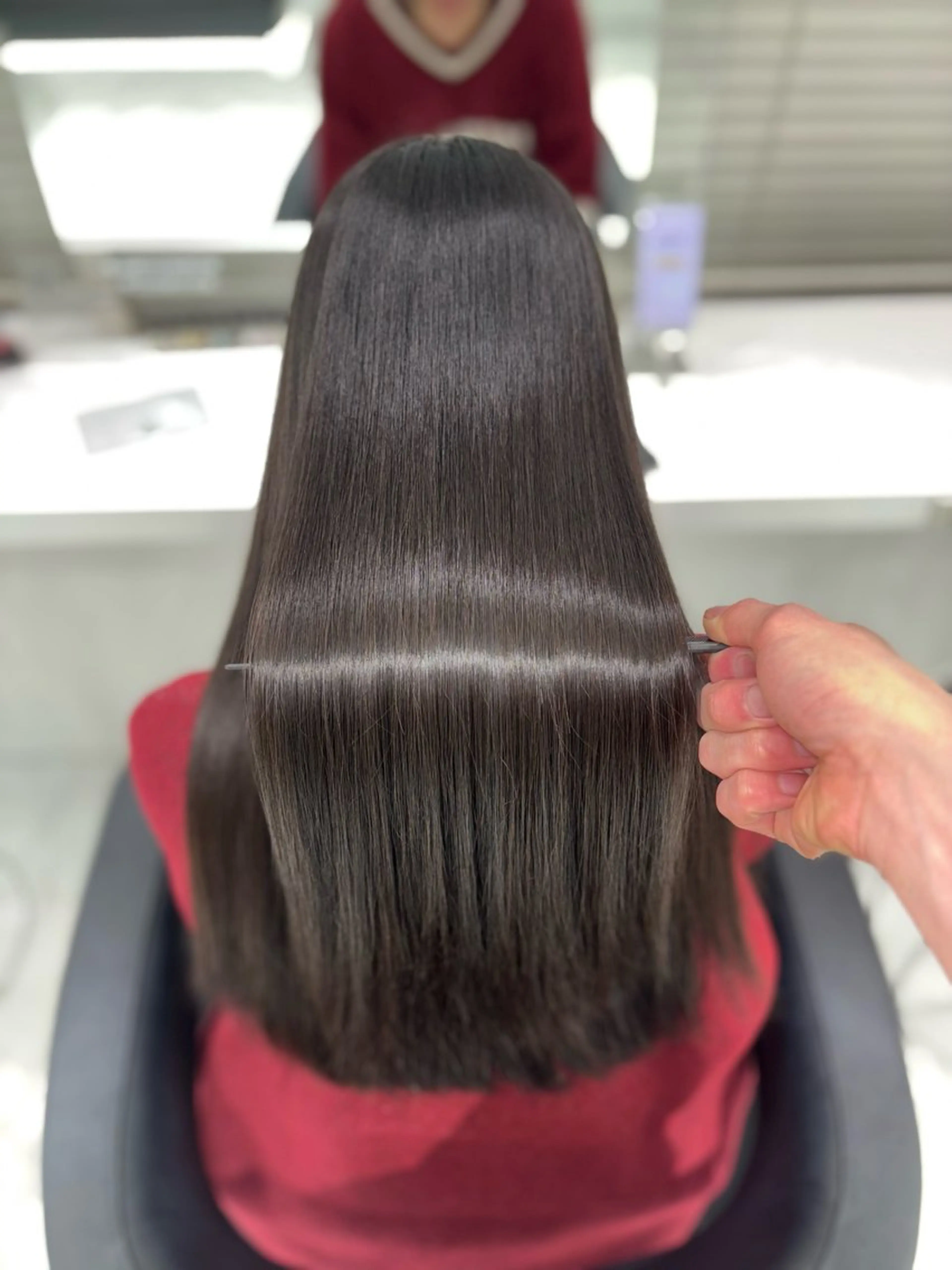 ☔️梅雨前にもおすすめ☔️🤍自然にまとまる縮毛矯正➕似合わせカット➕表面補修トリートメントの写真