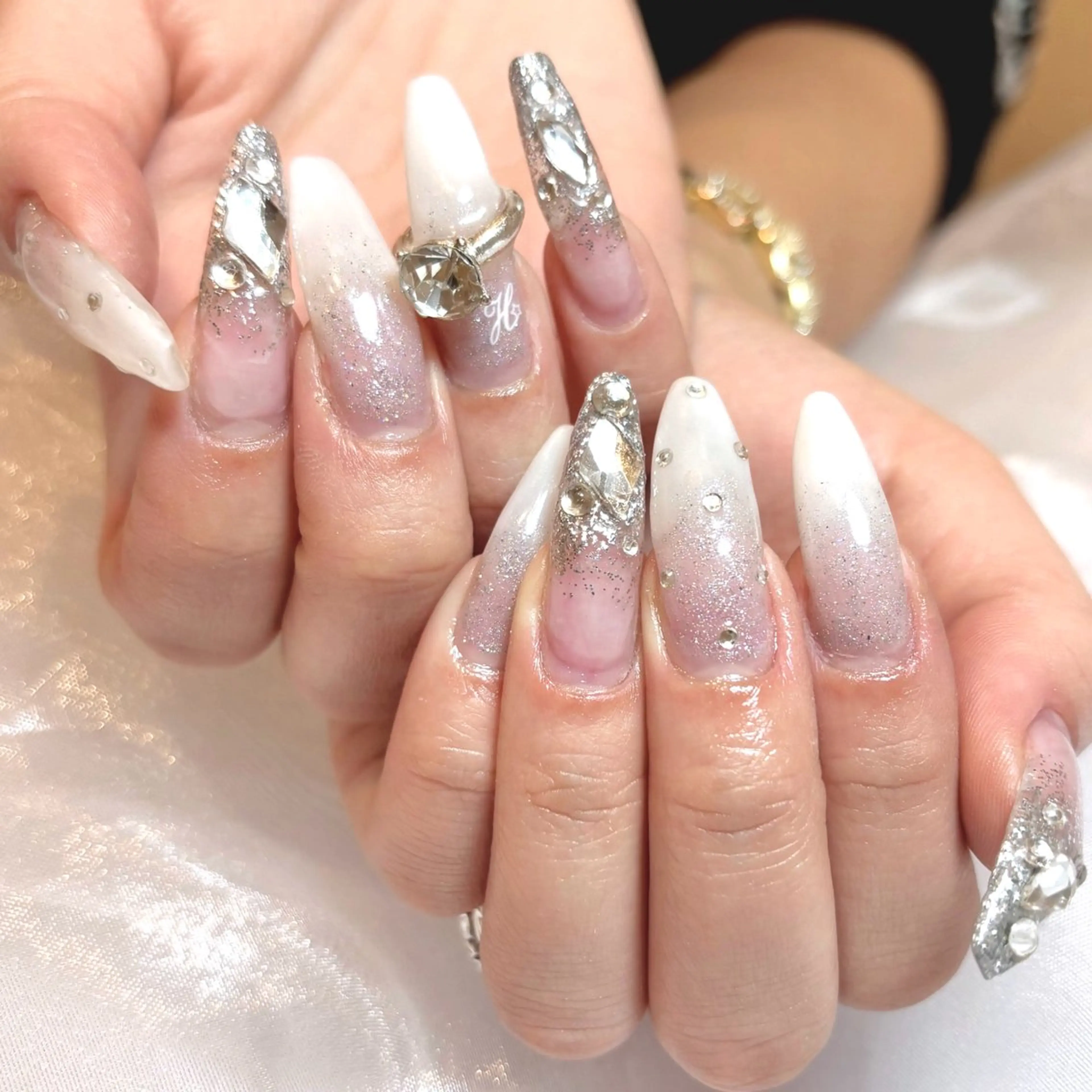 ネイル スカルプネイル ハンドネイル eight横浜☁️ くまべのネイルデザイン