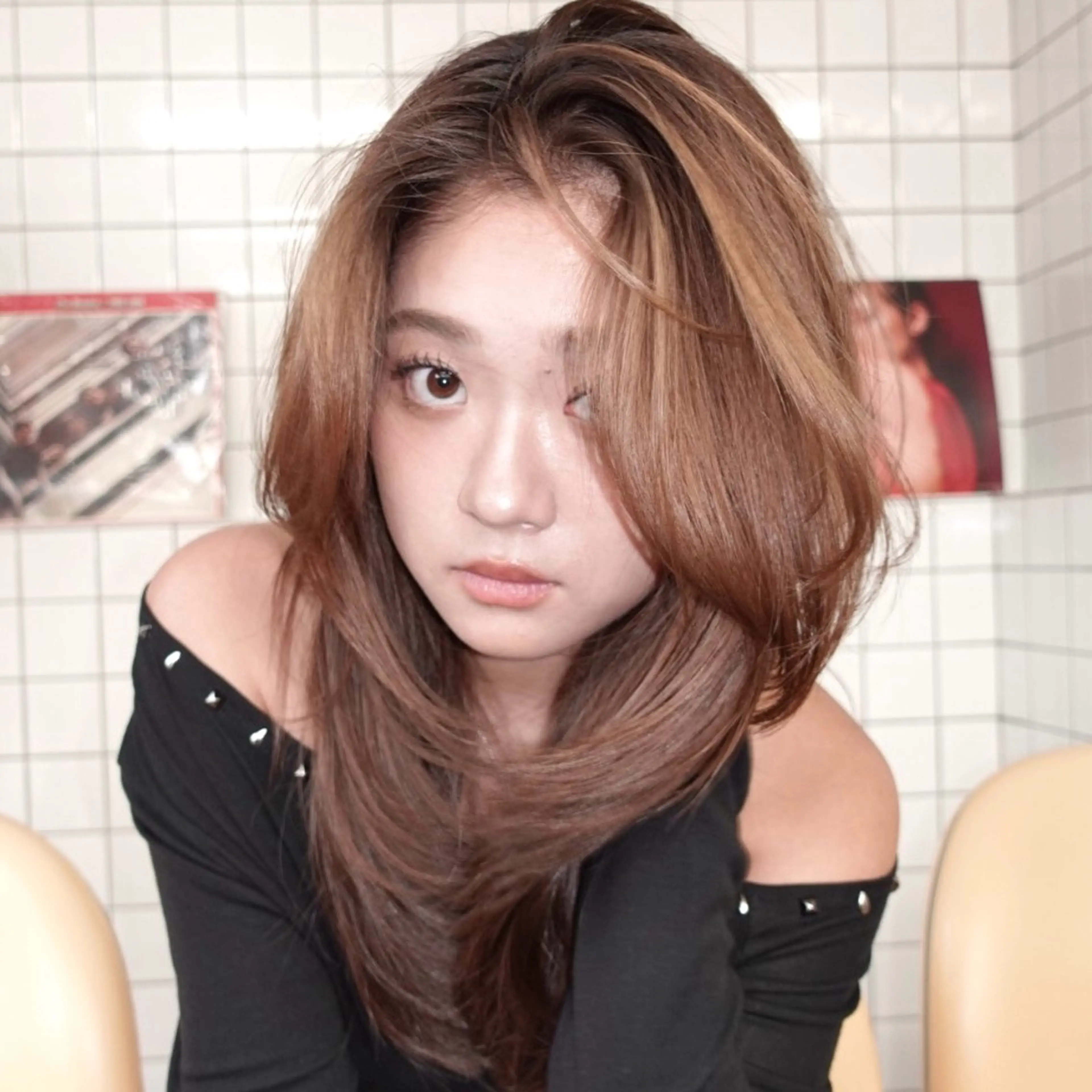 ロング カラー 黒髪 ブラウンカラー 透明感カラー 顔周りカット ハッシュカット カット トリートメント momo もものヘアスタイル