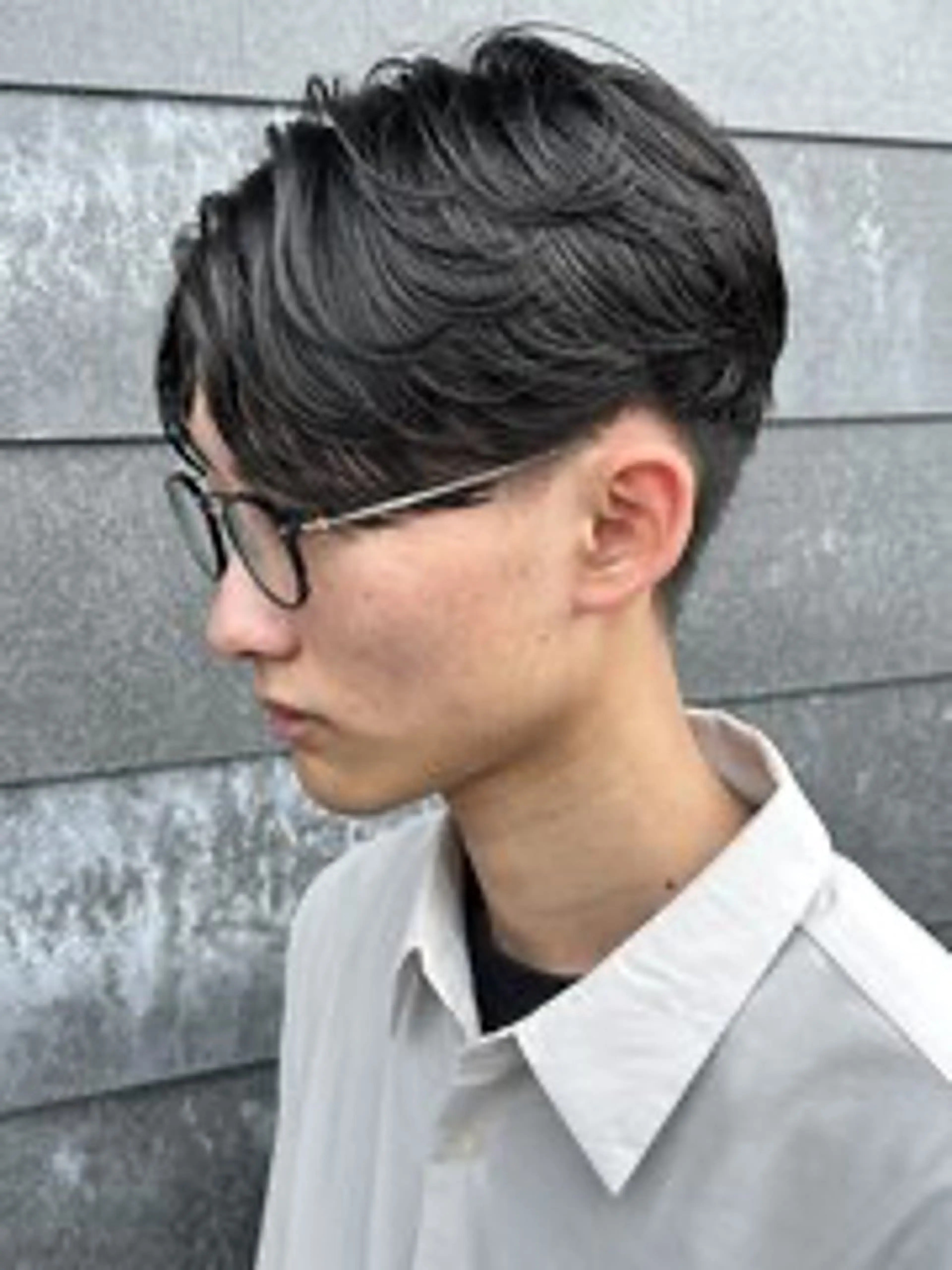 メンズ センターパート カット 内山 翔太のヘアスタイル