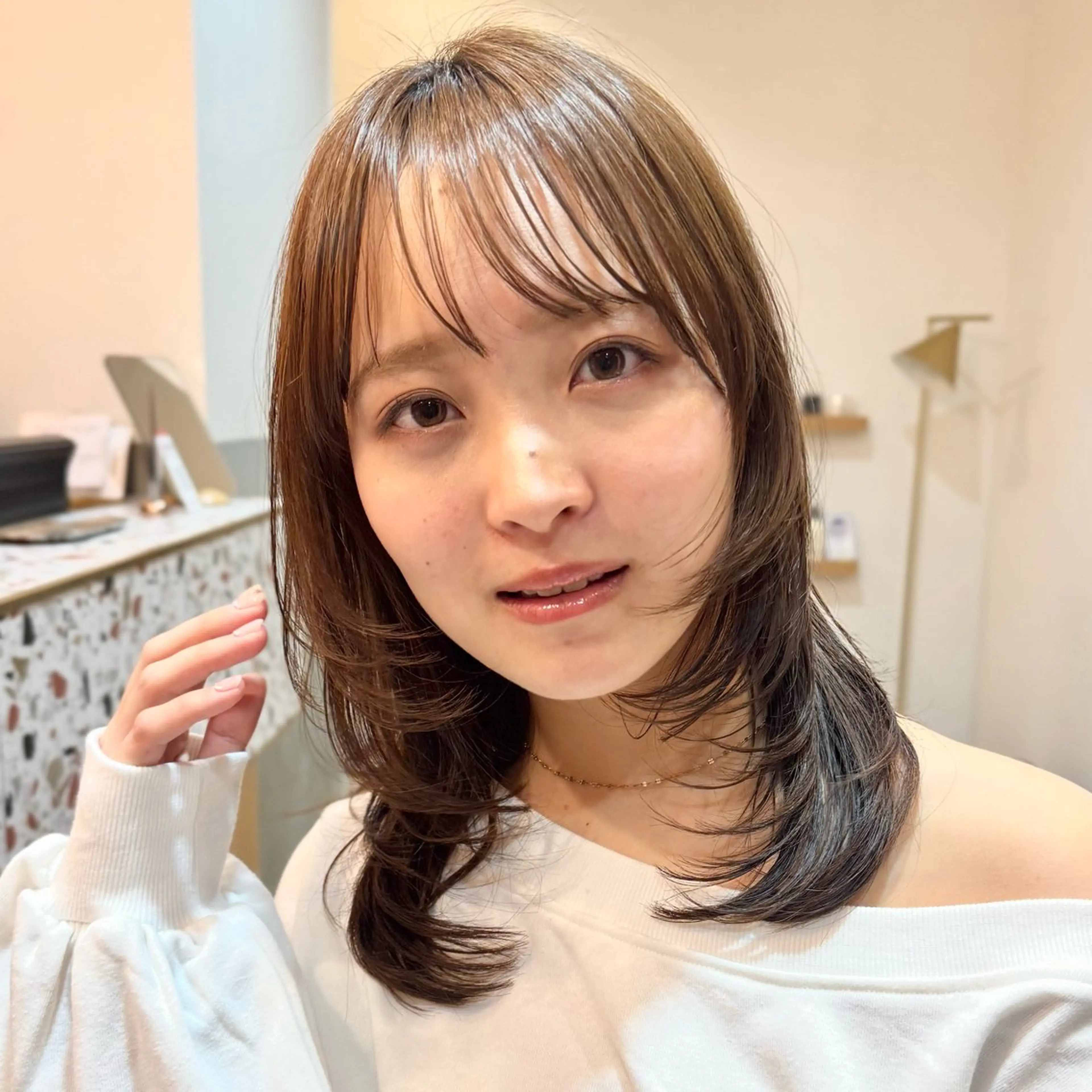 ミディアム カラー カット ヘアカラー トリートメント ヘッドスパ 透明感カラー/レイ ヤー/Nana🌈のヘアスタイル