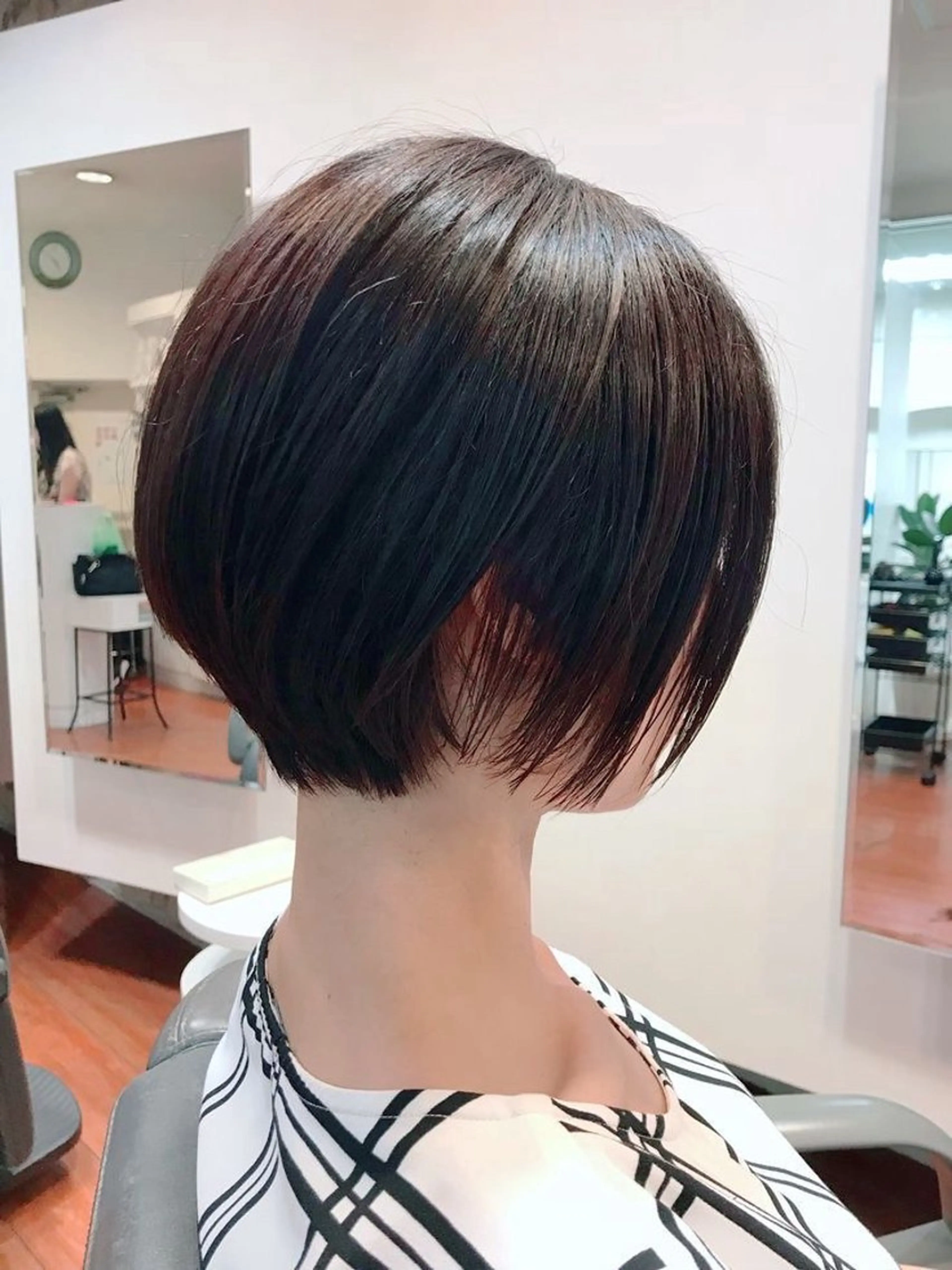 【4/19】ショートカットモデル様限定🎁カラー・トリートメント・縮毛矯正から1つ無料！の写真