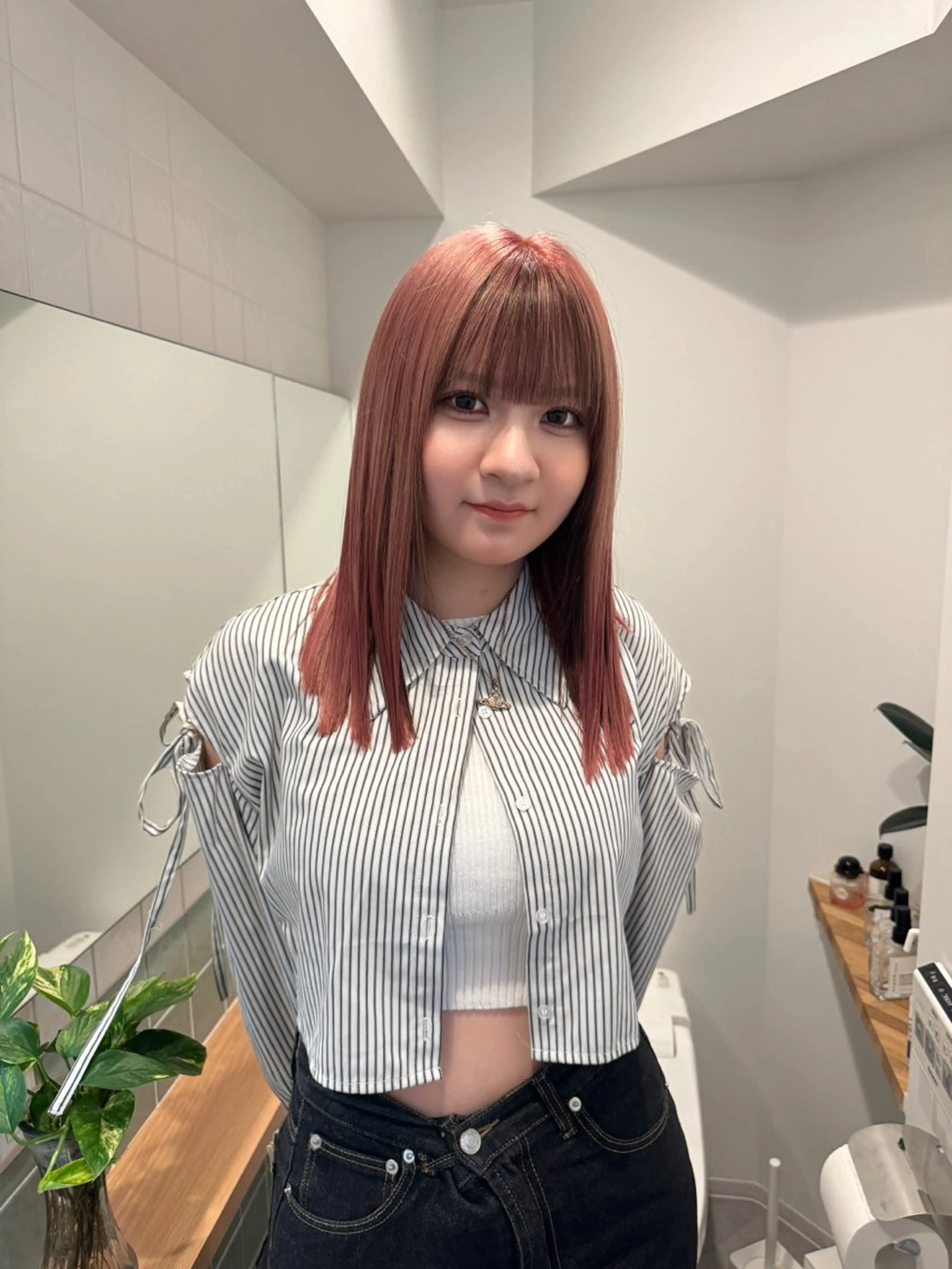 ロング 切りっぱなしボブ レイヤー/縮毛矯正のヘアスタイル