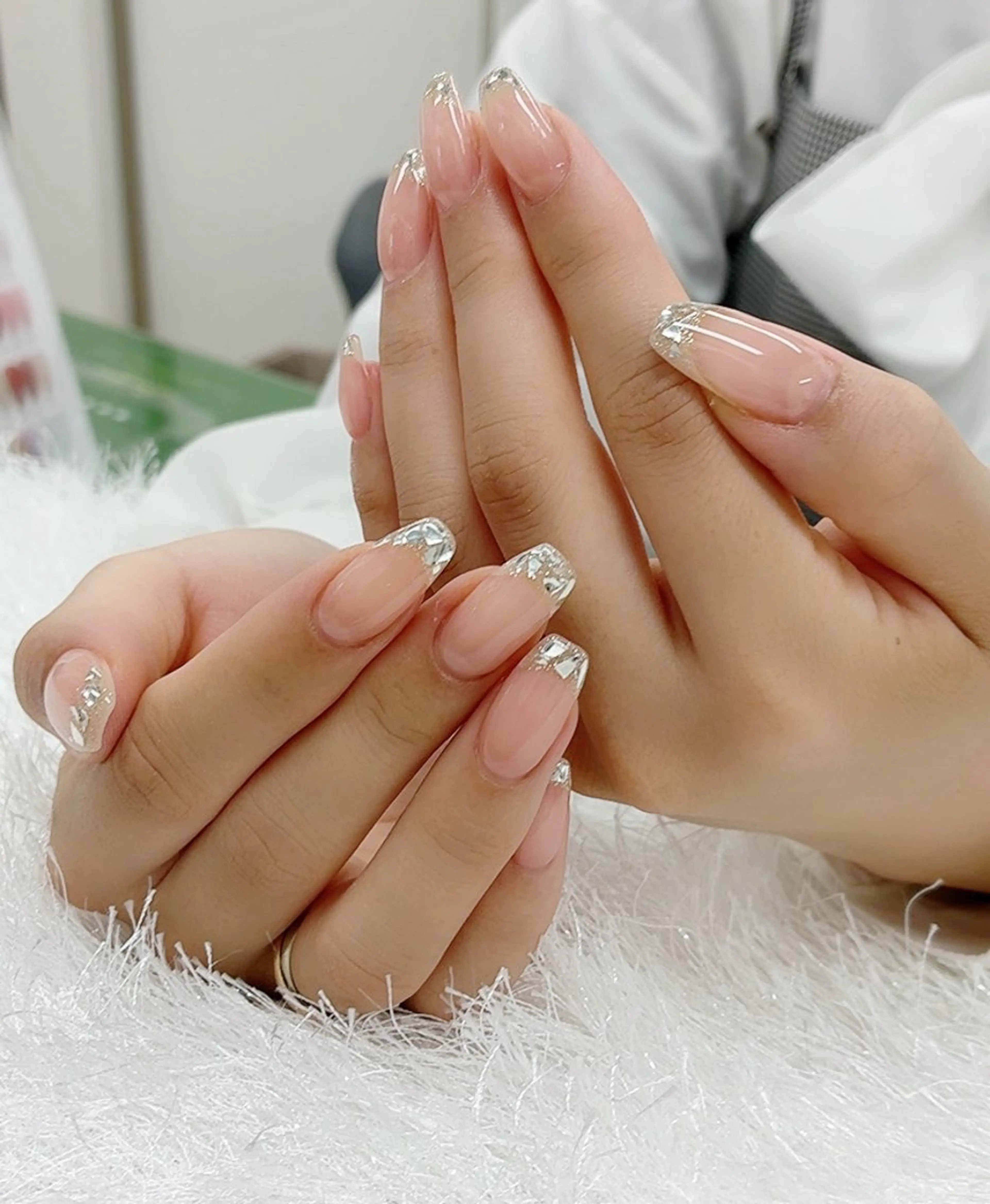 ネイル ハンドネイル 佐藤 依娜のネイルデザイン