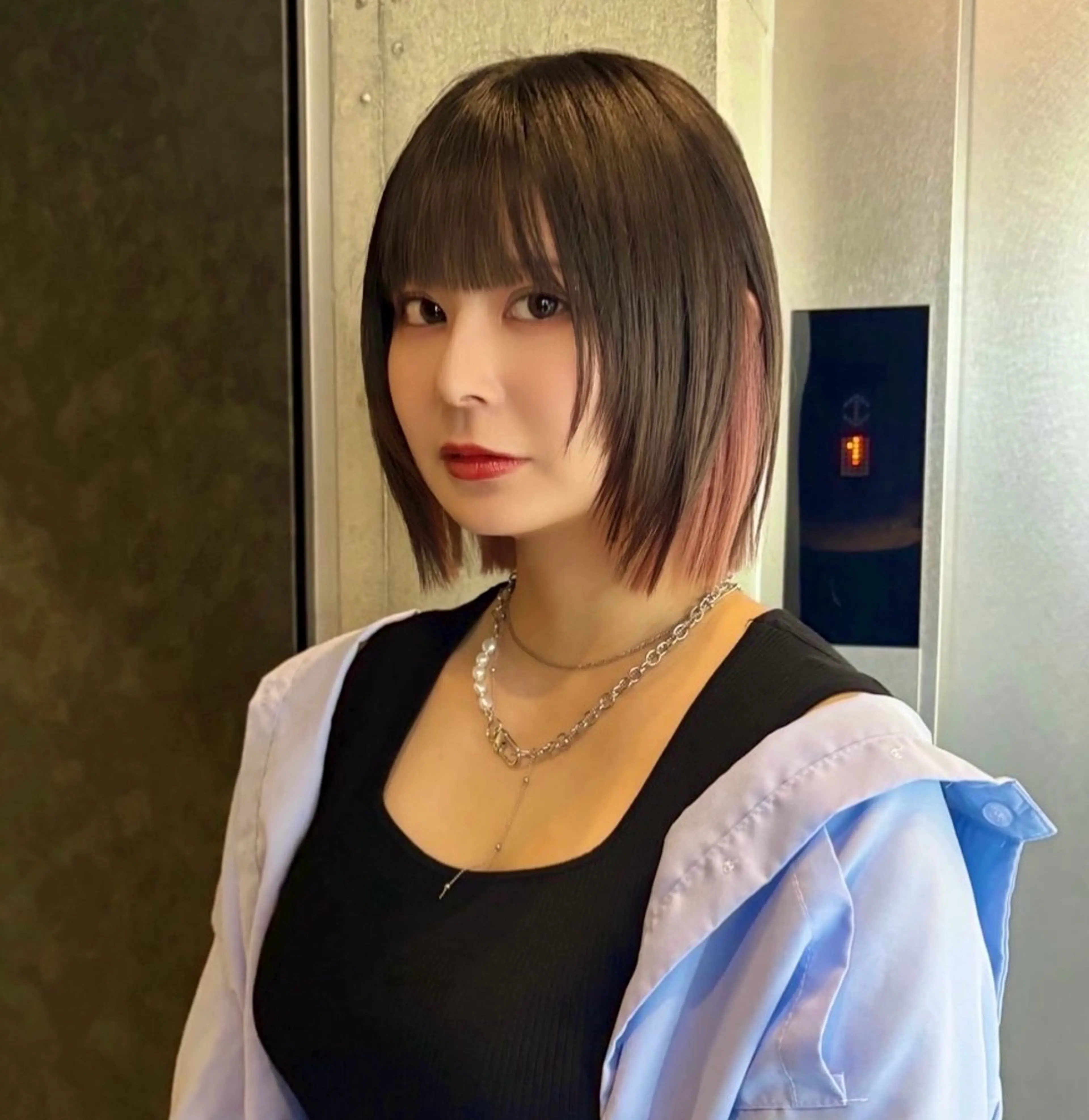 ミディアム カット ヘアカラー トリートメント 透明感/血色カラー/ 似合せレイヤー/ゆいのヘアスタイル