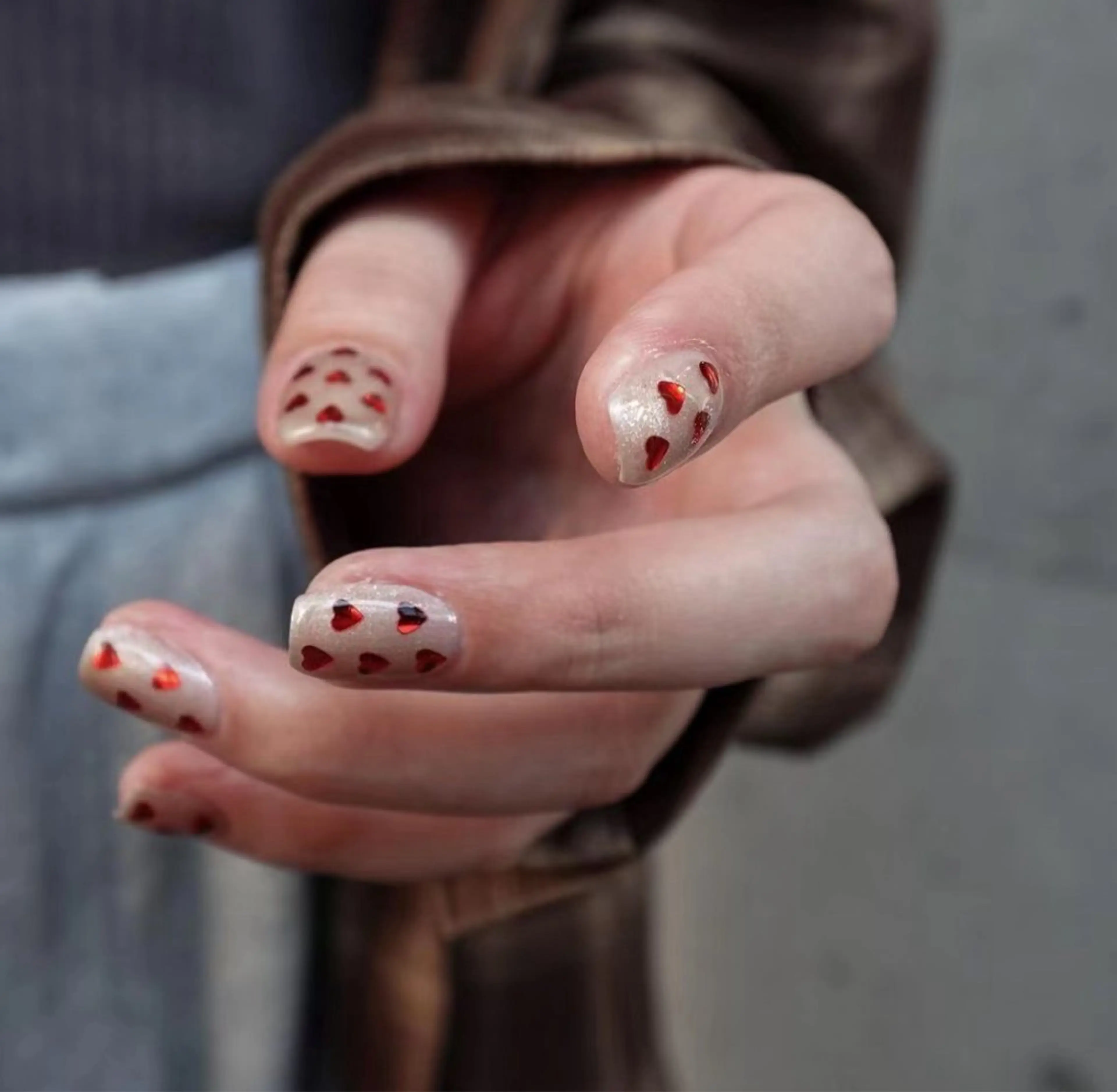 ミディアム めぐみのネイルサロン スタッフ練習のネイルデザイン