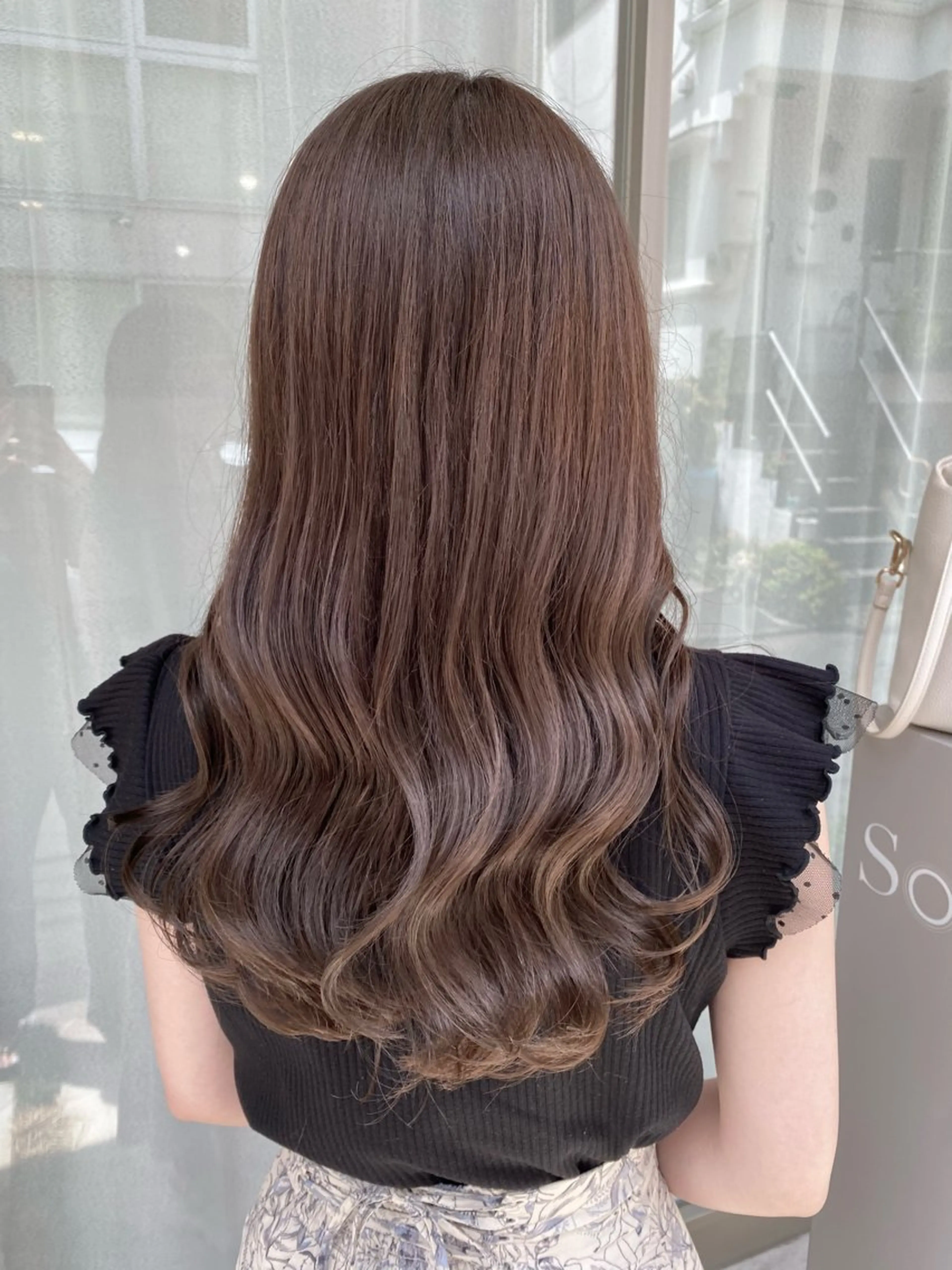 セミロング カラー アッシュ ベージュカラー ブリーチ ブリーチなしカラー カット ヘアカラー トリートメント グレージュ/レイヤー /韓国ヘア/RISAのヘアスタイル