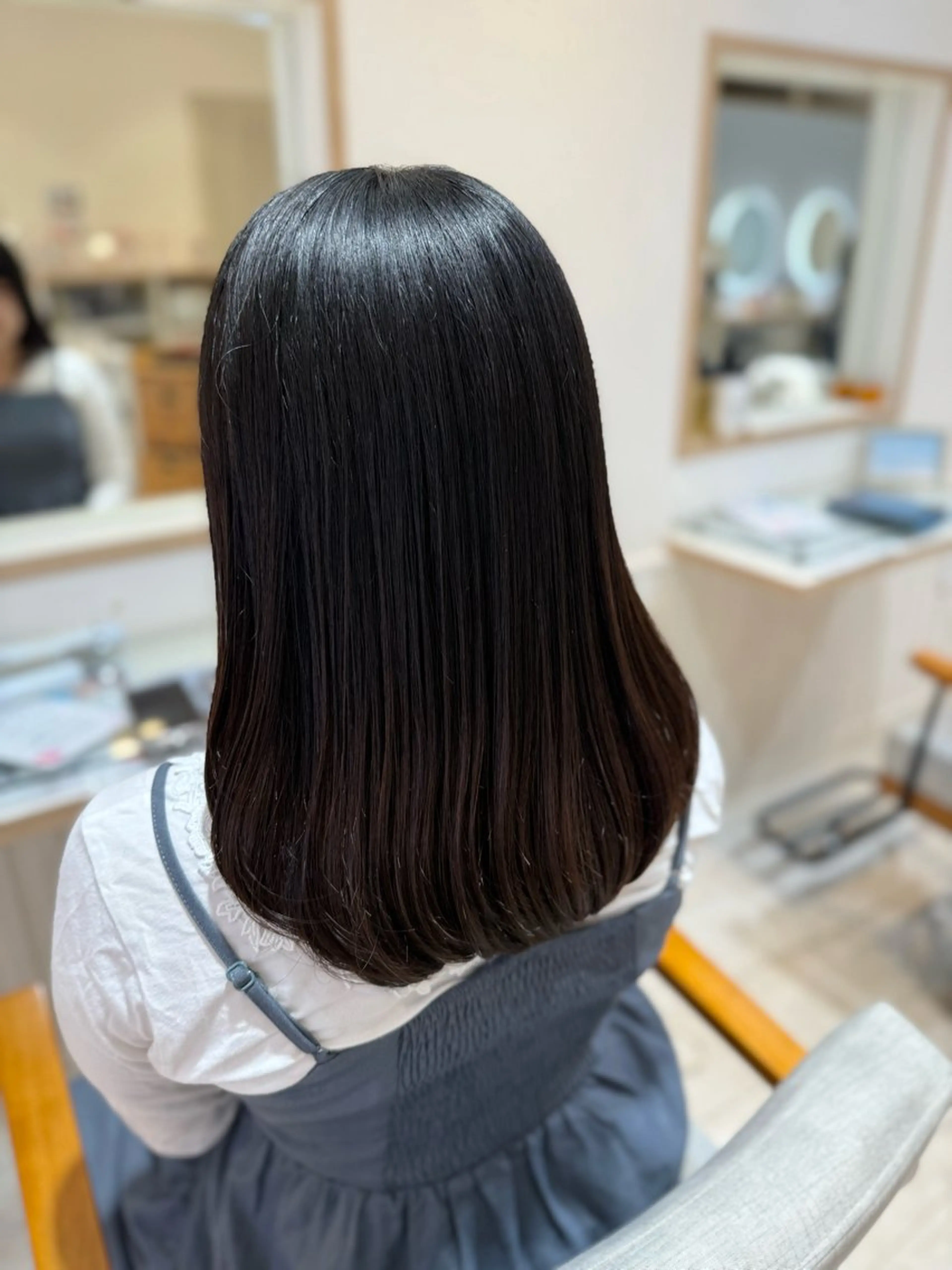 セミロング パーマモデル 募集中🎀渡邉のヘアスタイル