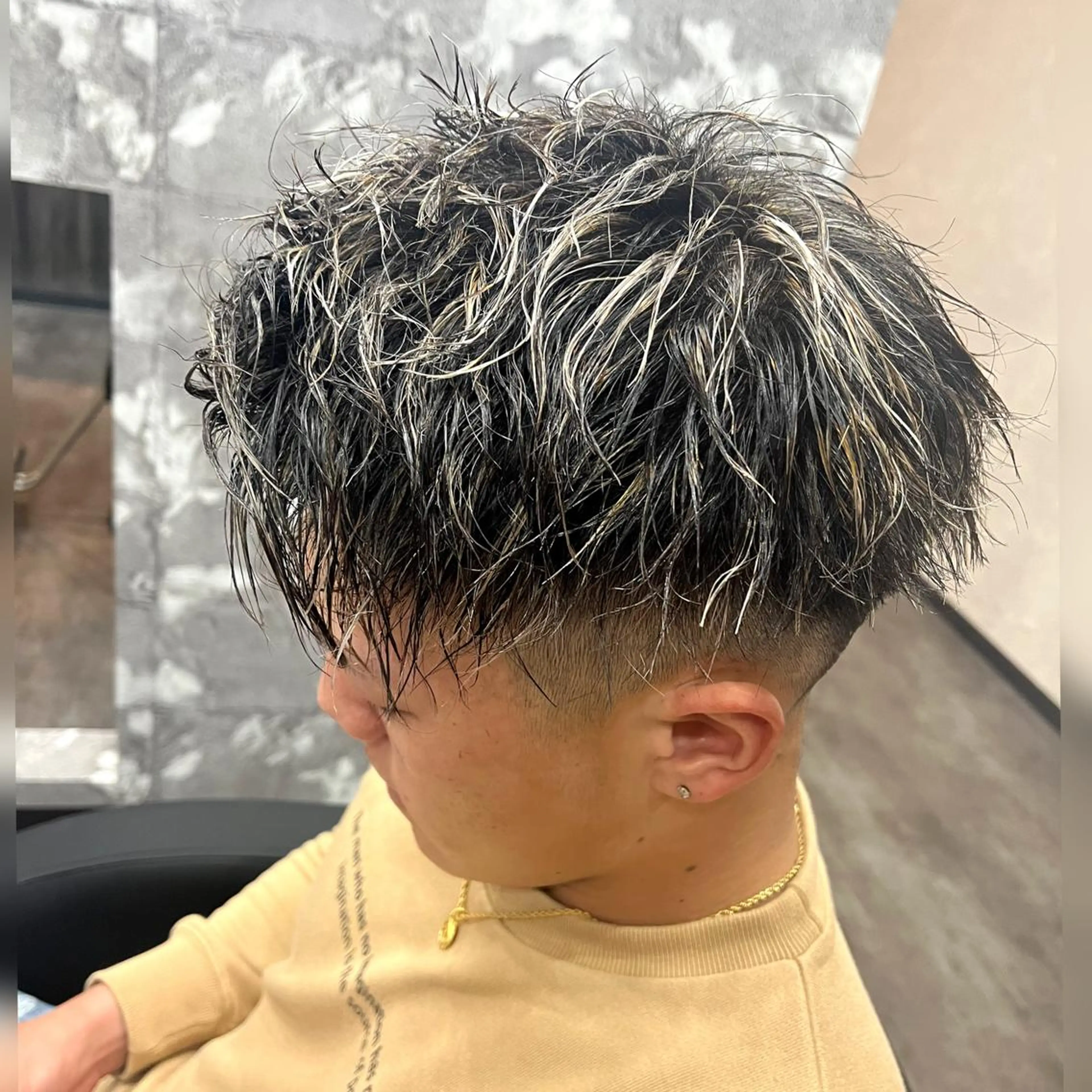 カラー カット ヘアカラー スパイキーショート/ フェードカット/石田のヘアスタイル