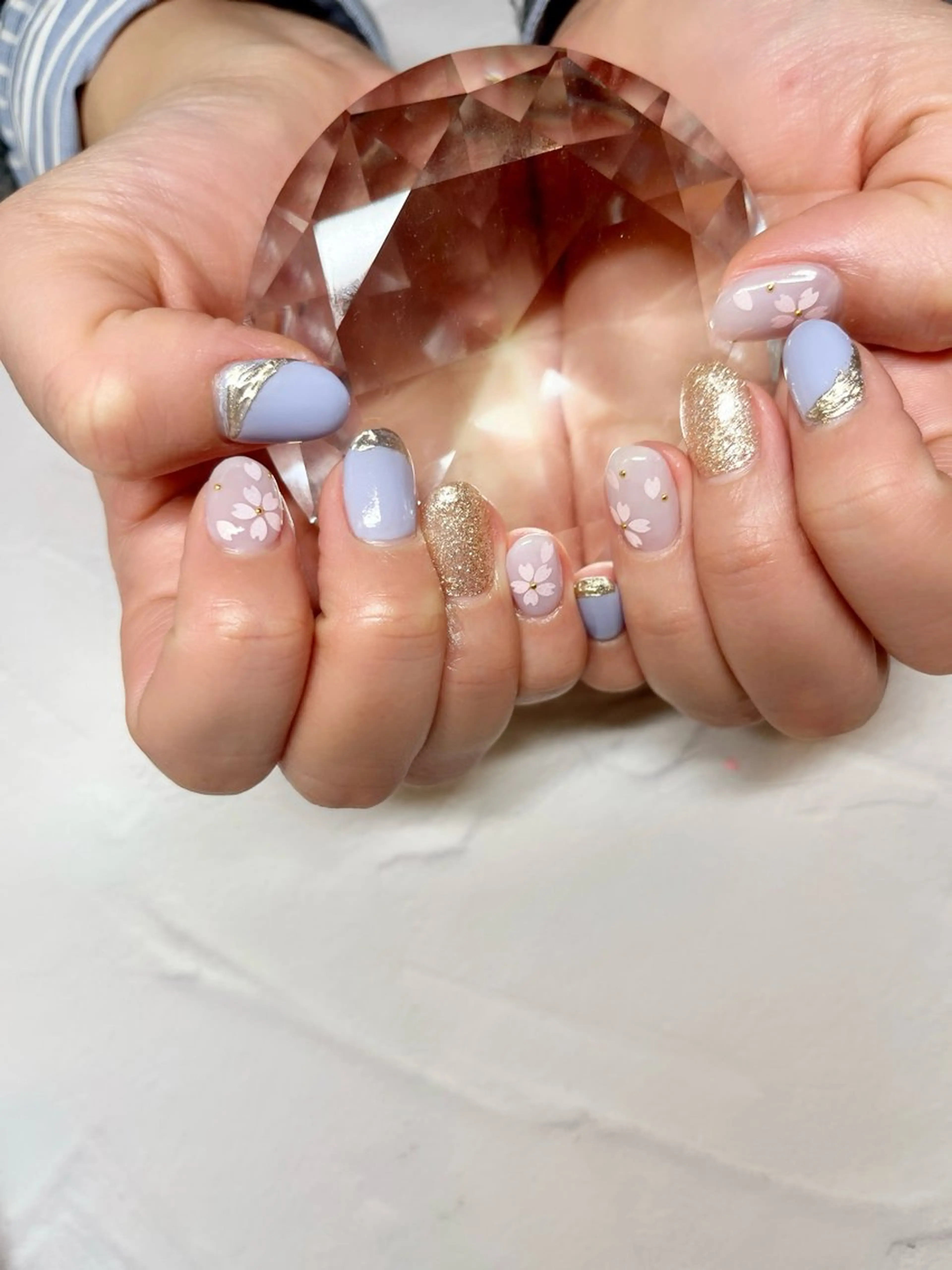ネイル ハンドネイル li___nail 31のネイルデザイン