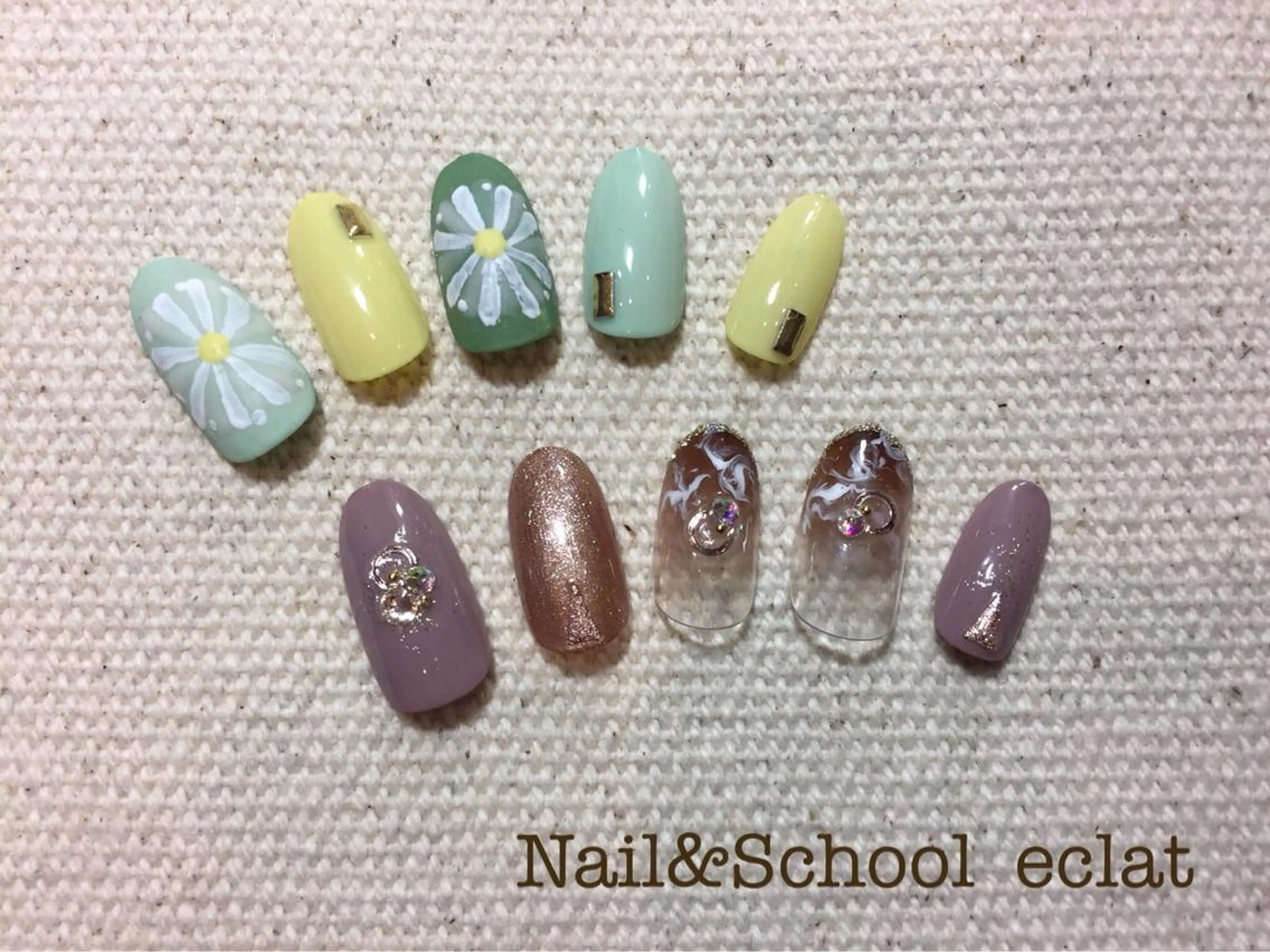 ネイル センター南 eclatのネイルデザイン