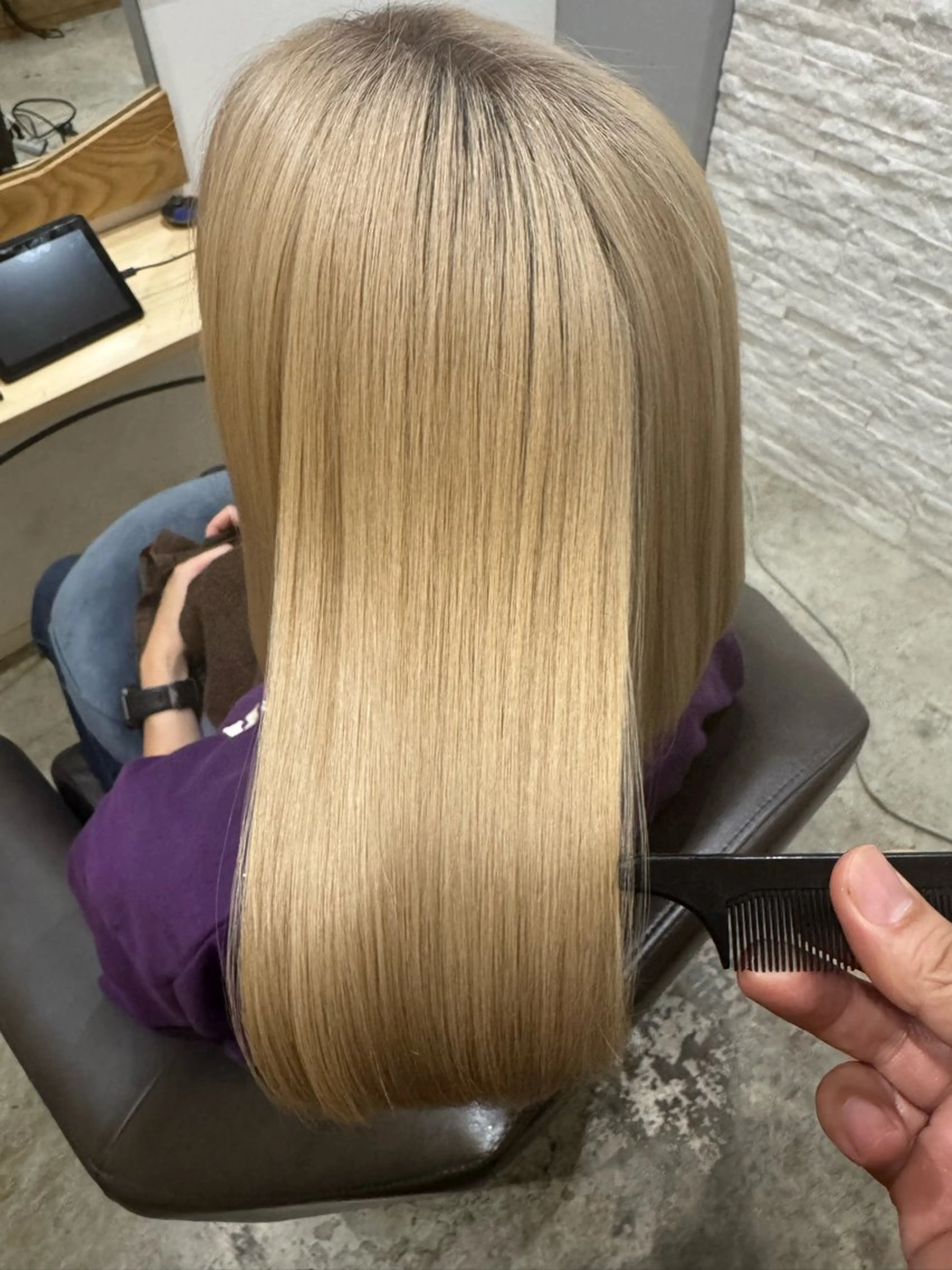 ミディアム miloc minamiのヘアスタイル