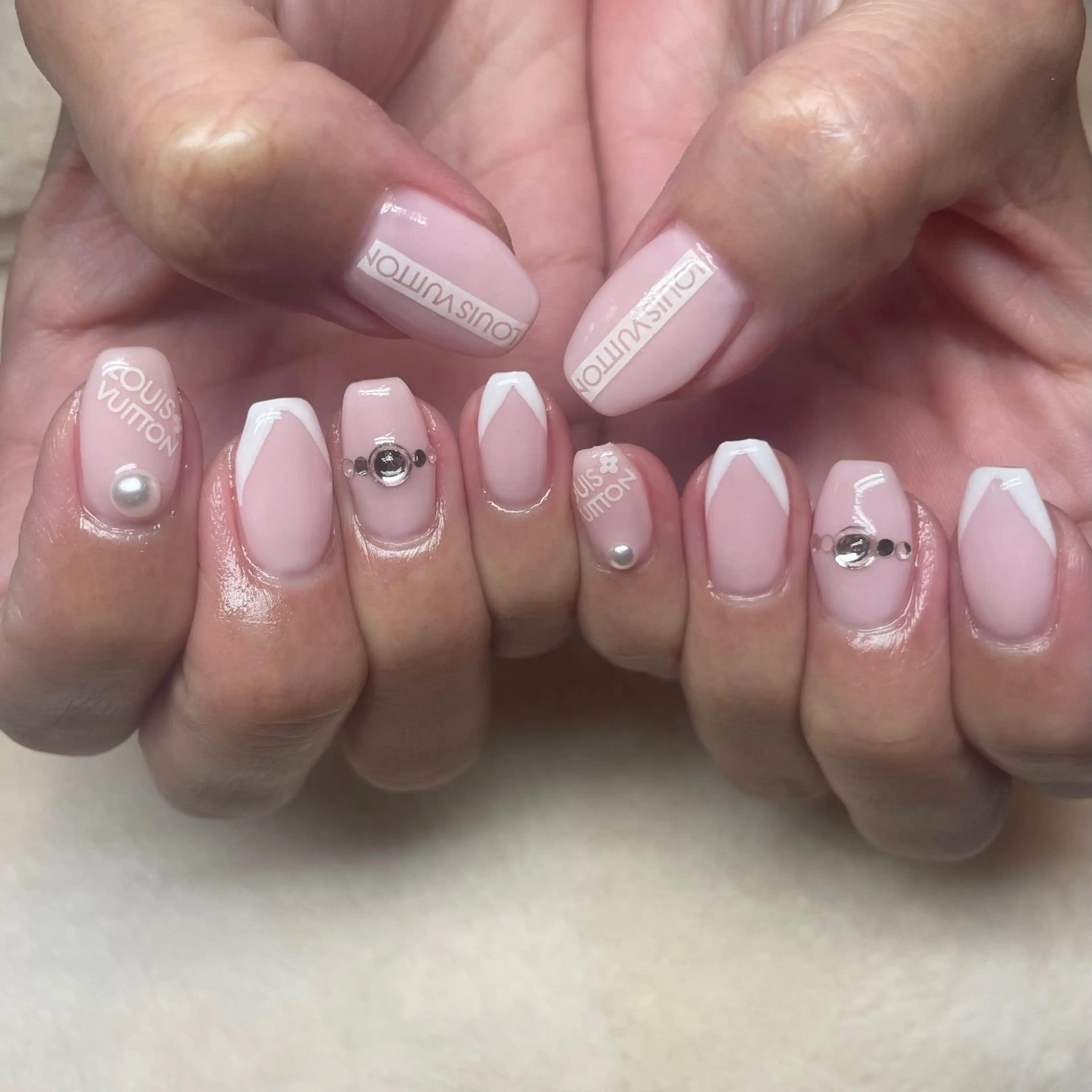 ネイル es nailのネイルデザイン