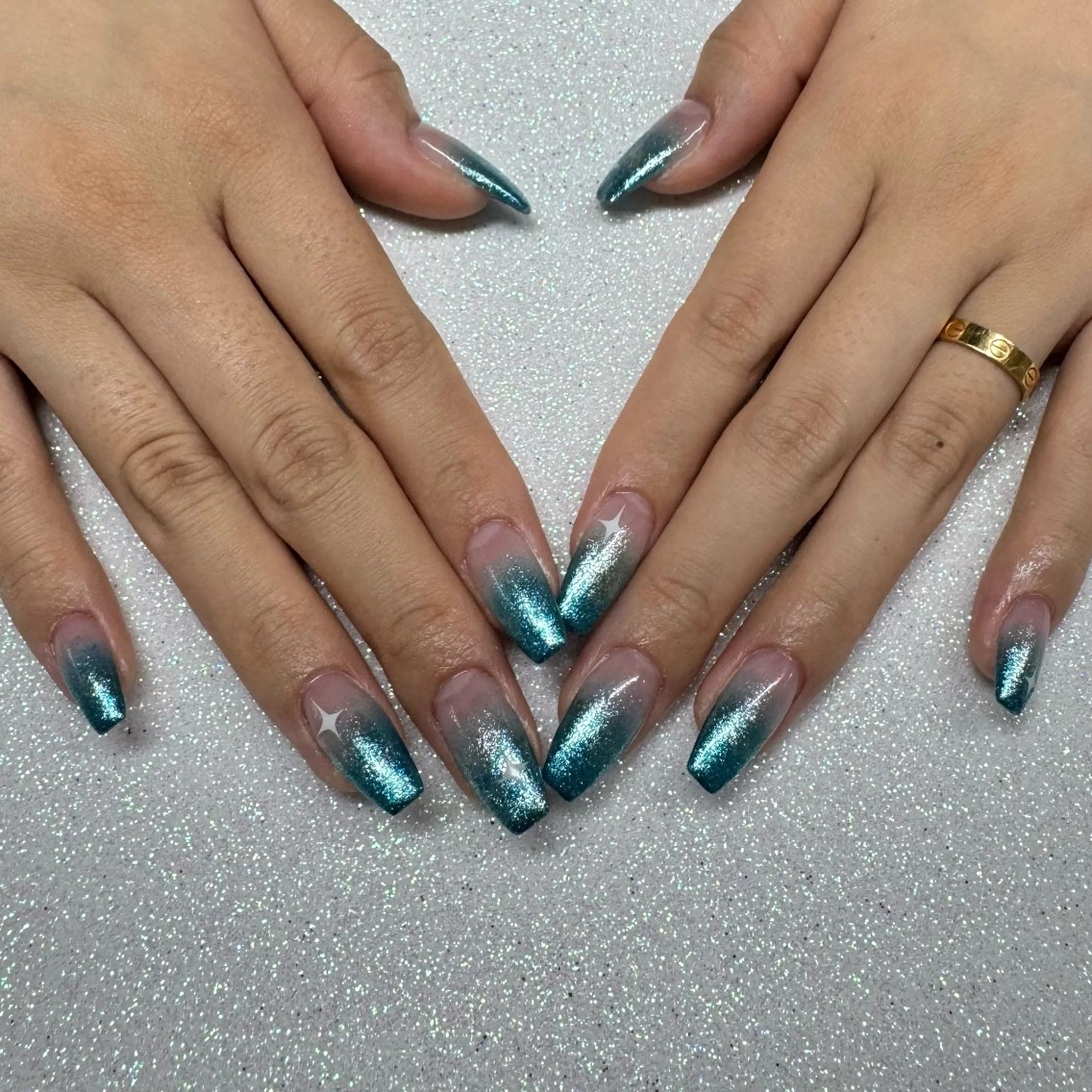 ネイル VIERU 🌈🎀💖のネイルデザイン