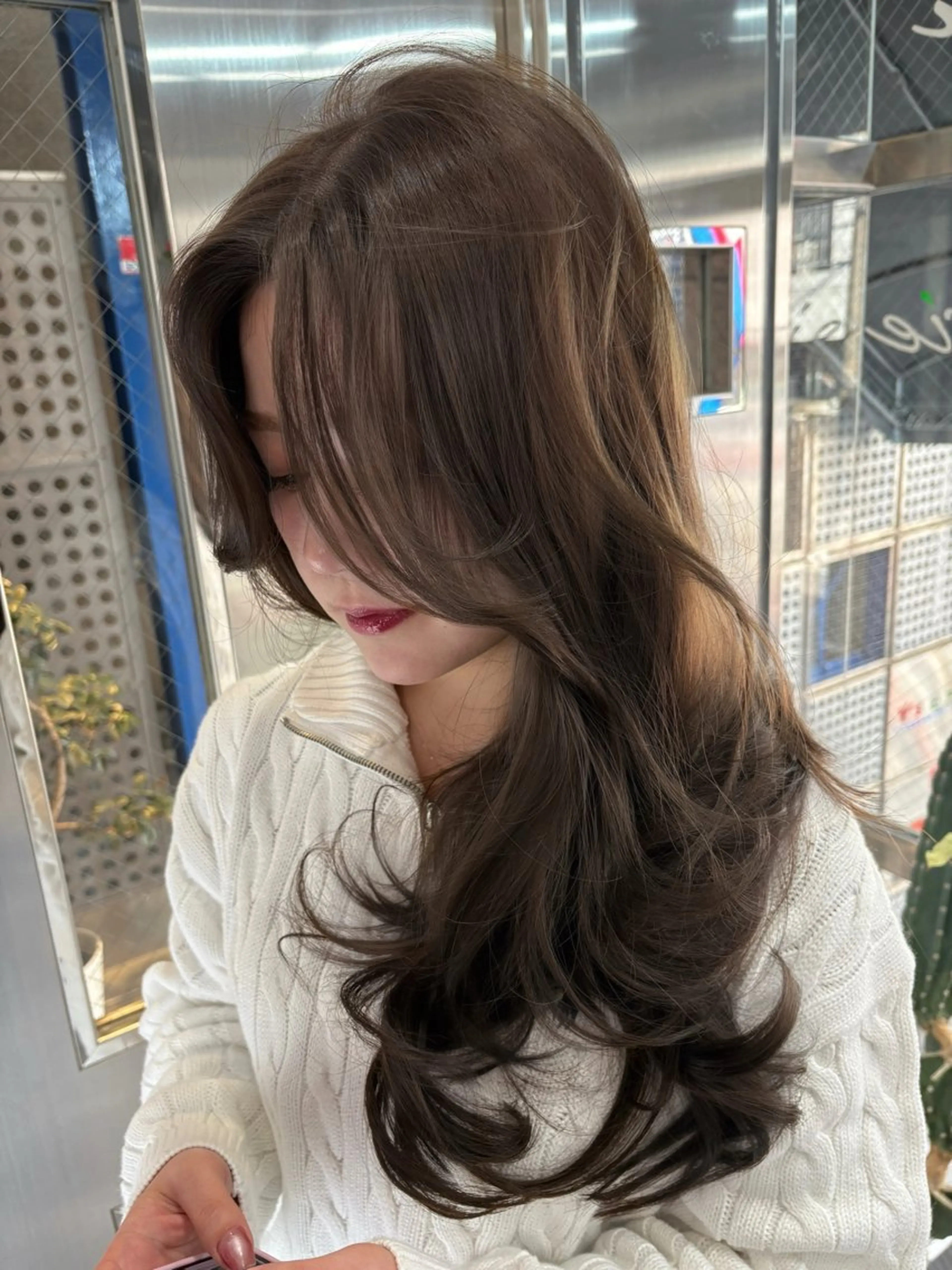 ロング カラー ヘアカラー 堀江/透明感 ベージュ/白川幸太のヘアスタイル