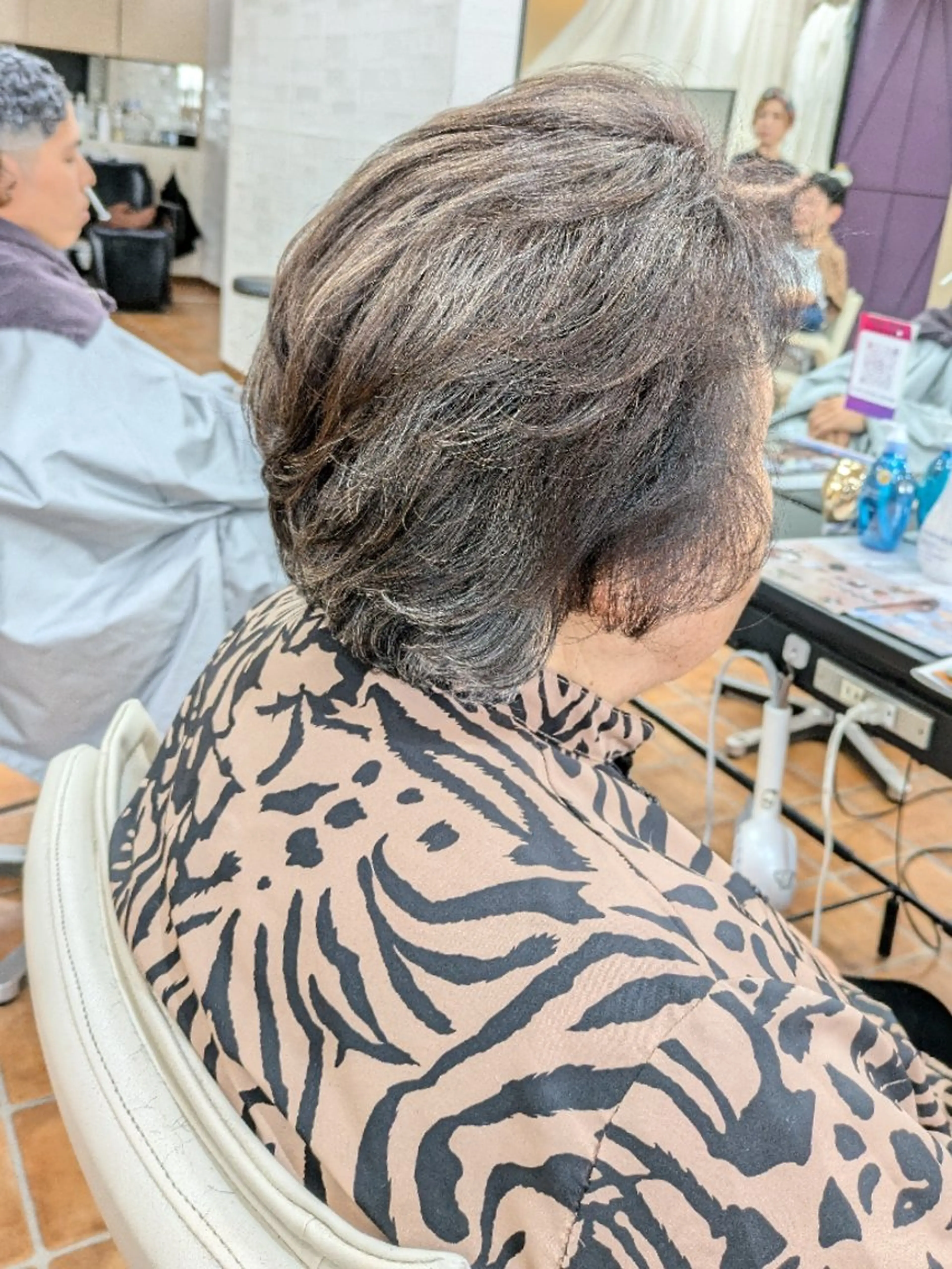 【4月限定超特別価格‼️】ミセスカット+カラー+トリートメント通常¥9120→¥6250の写真