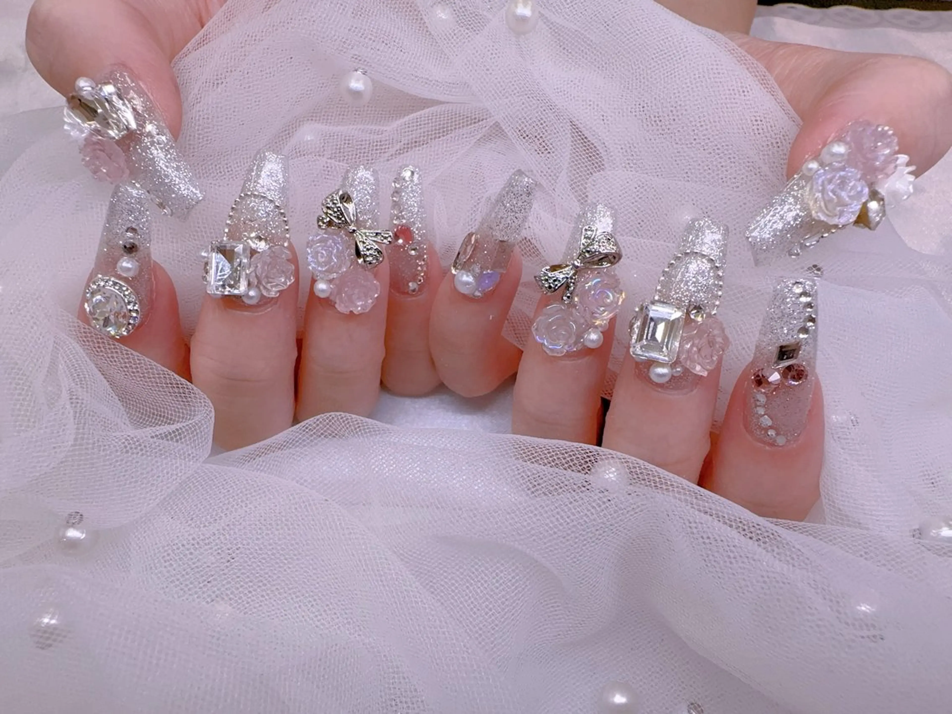 ネイル UMI ネイルサロン新宿🎀のネイルデザイン
