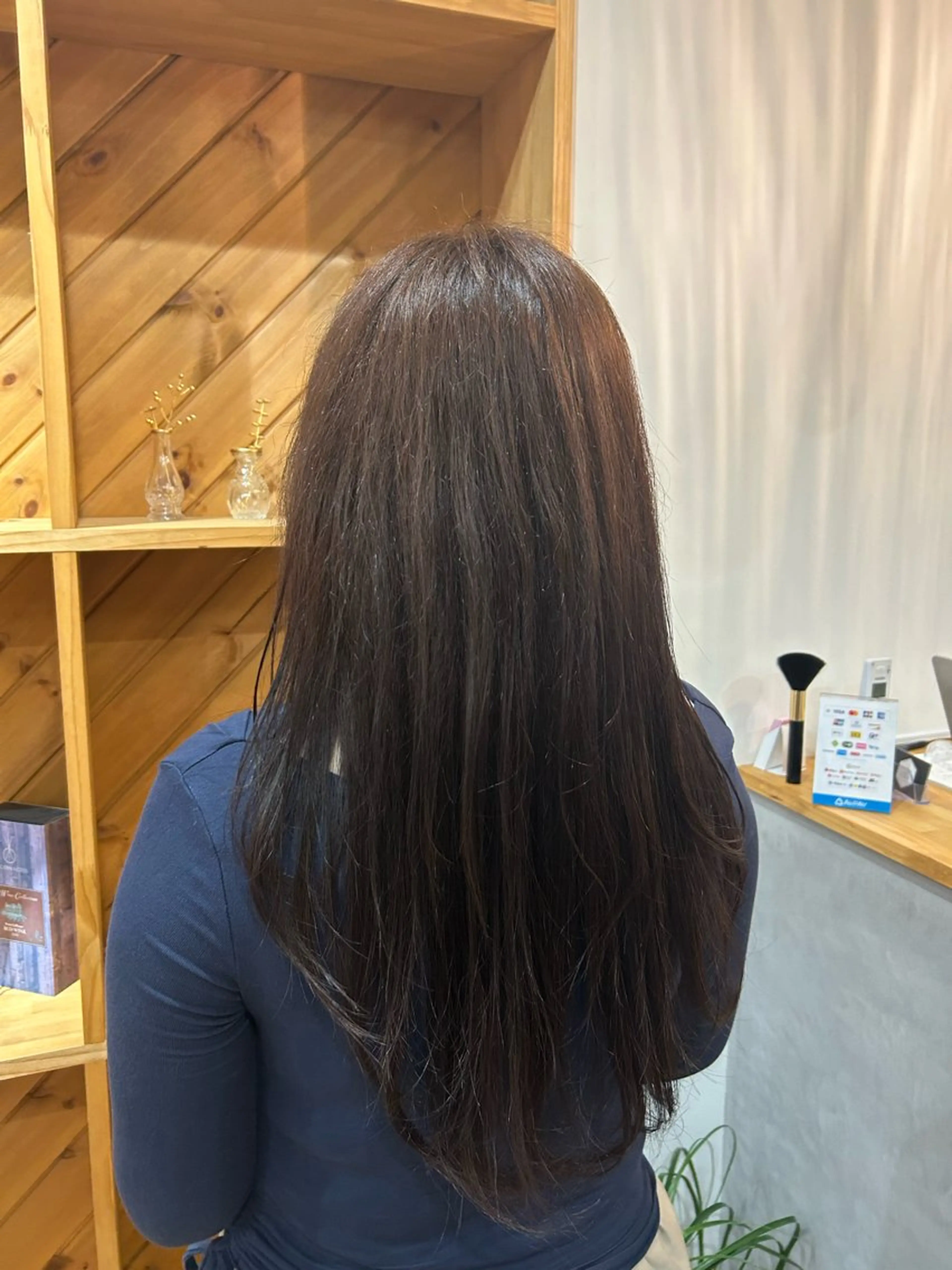 カラー 福田 寧々のヘアスタイル