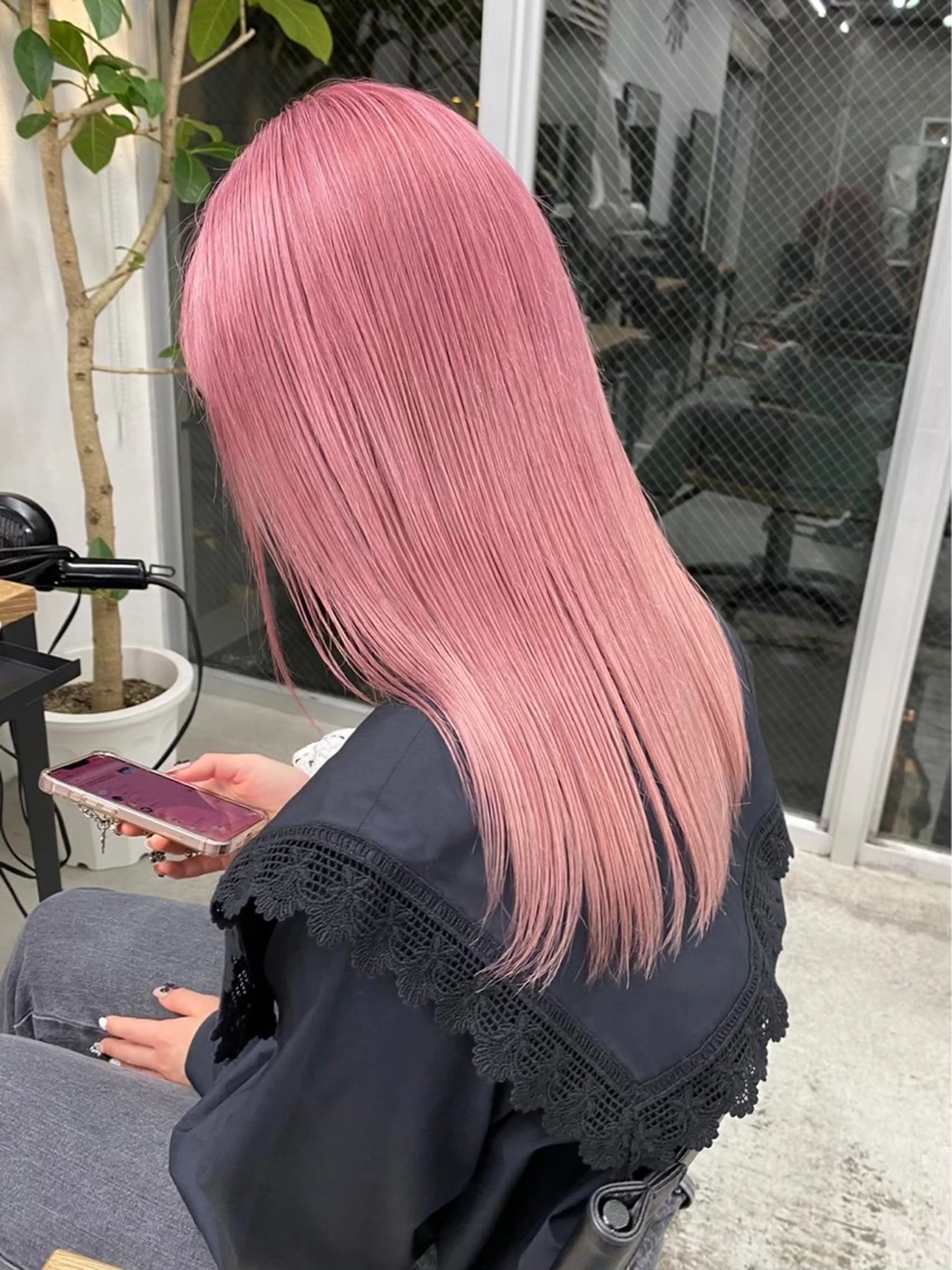 セミロング カラー ブリーチ ケアブリーチ ハイトーンカラー ピンクカラー トリートメント カット ヘアカラー トリートメント ヘアセット RYOSUKE ハイトーンのヘアスタイル