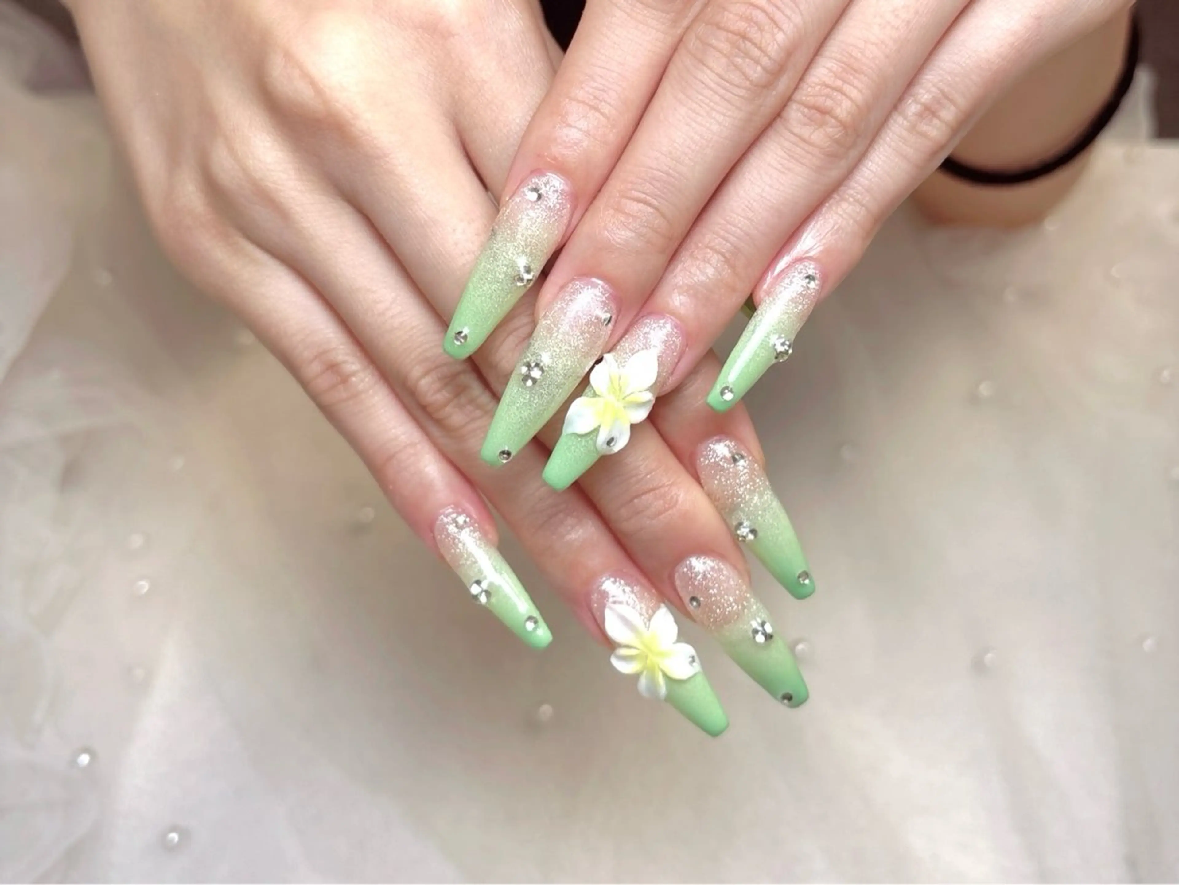 ネイル ハンドネイル ハンドケア R1🎀Nail💕 池袋東口店のネイルデザイン