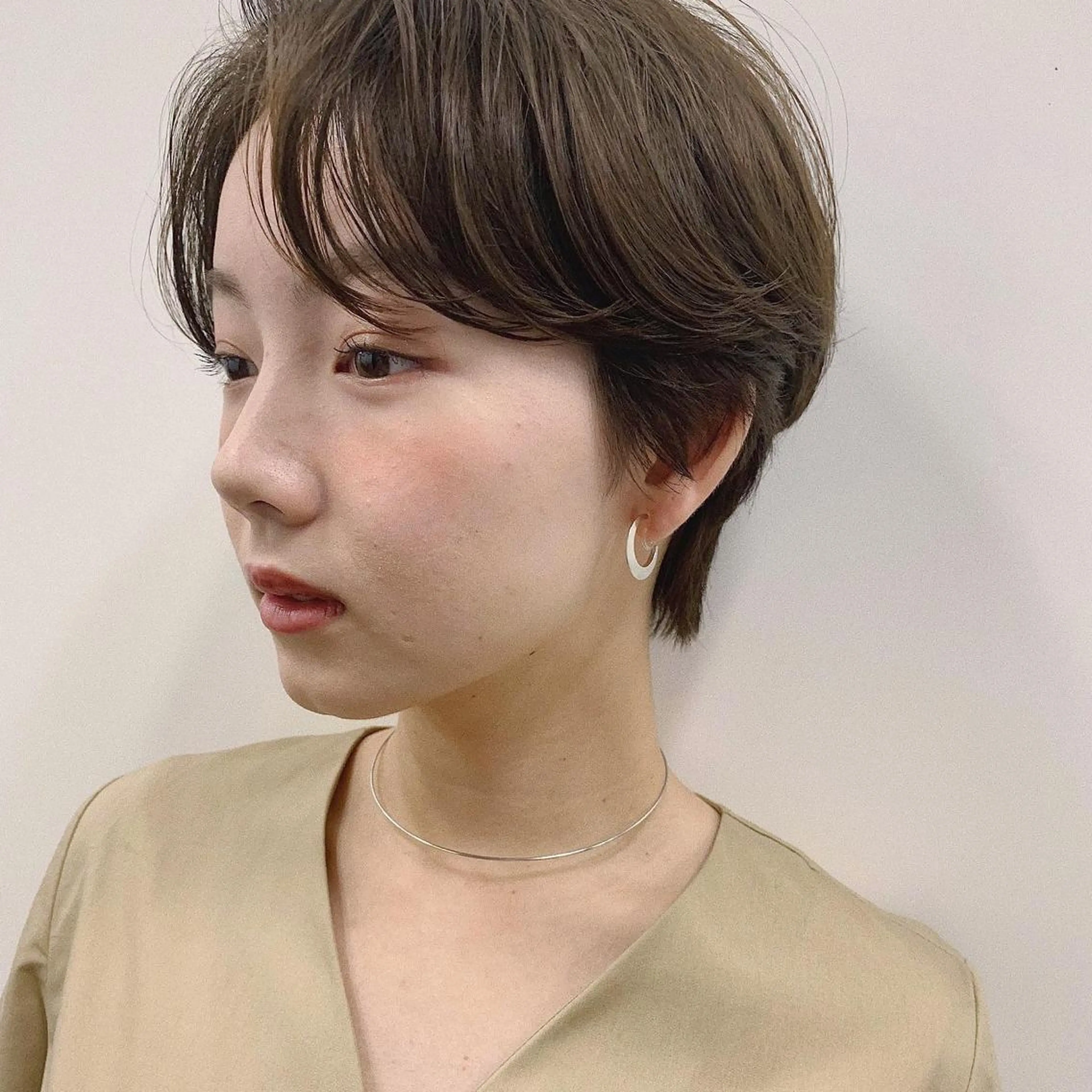 ショート カラー パーマ ヘアアレンジ ハンサムショート ショートヘア 小顔カット カット ヘアセット 松田 亮葉のヘアスタイル