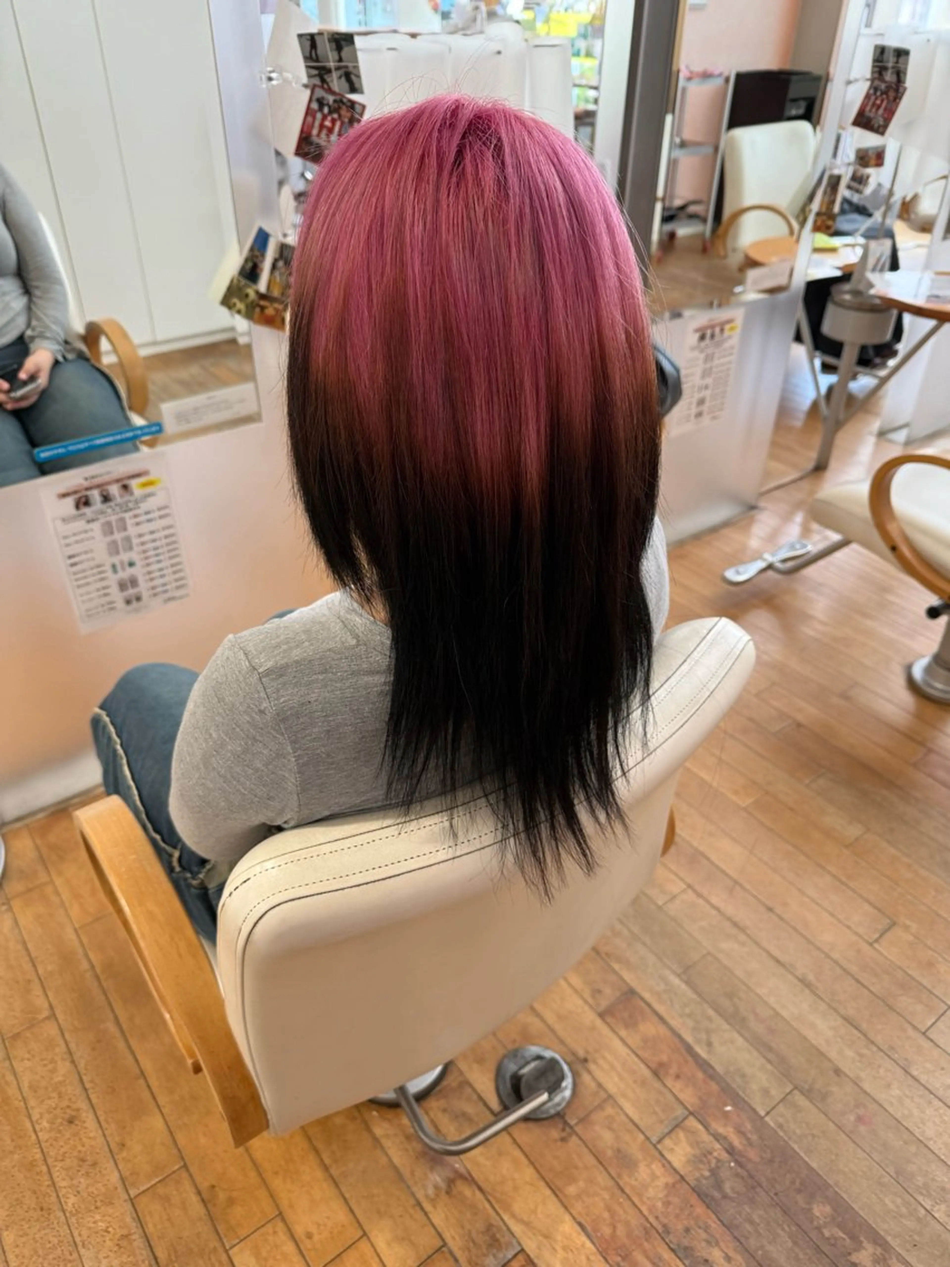 カラー 山本 瑠華のヘアスタイル