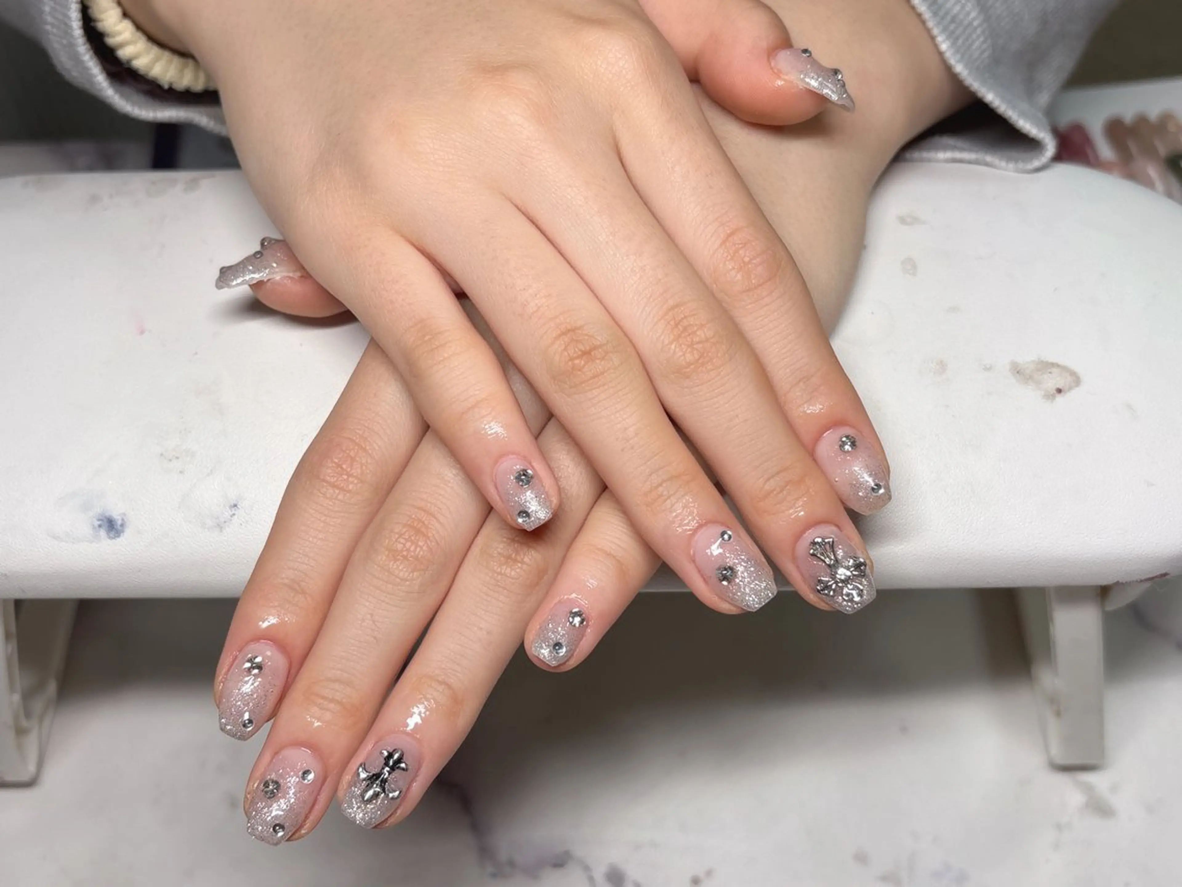 ネイル ハンドネイル Chiara 長さだしのネイルデザイン