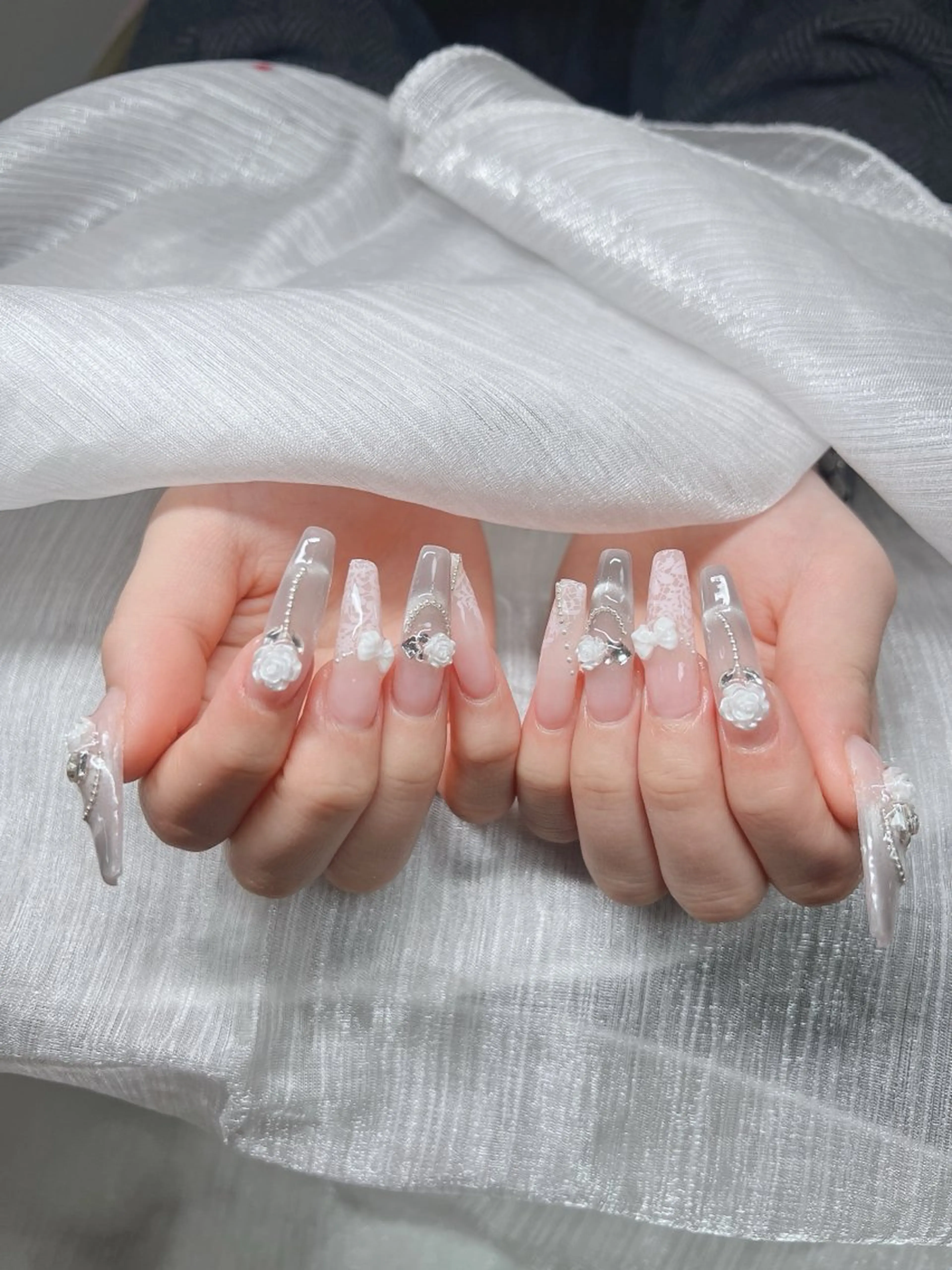 ネイル 長さ出し グラデーション 卒業式 キラキラネイル マグネットネイル ハンドネイル Lee Nails チップ長さだし専門店のネイルデザイン