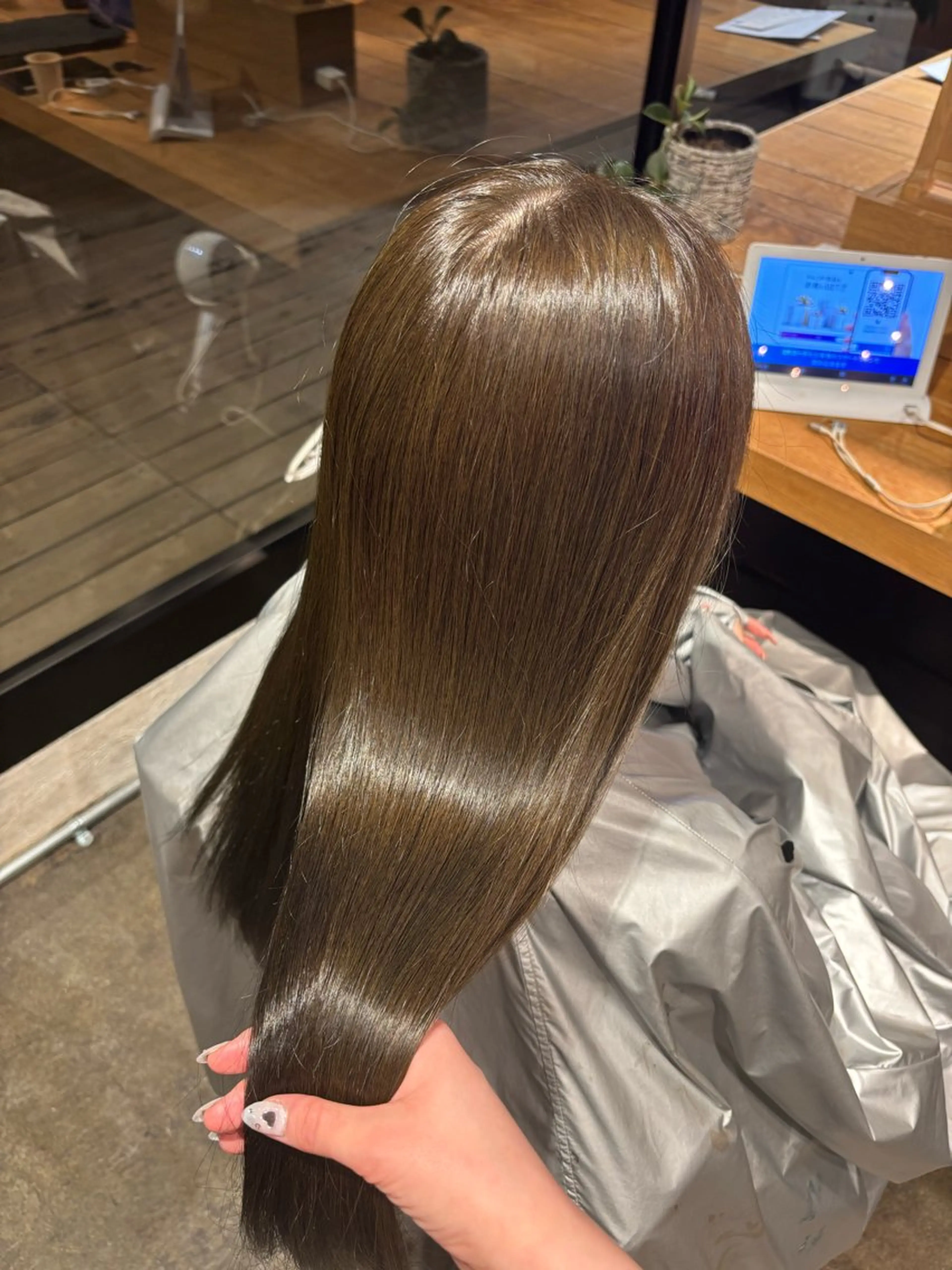 💎大特価💎カット➕酸性ストレート➕カラー➕最高級Aujuaトリートメントの写真