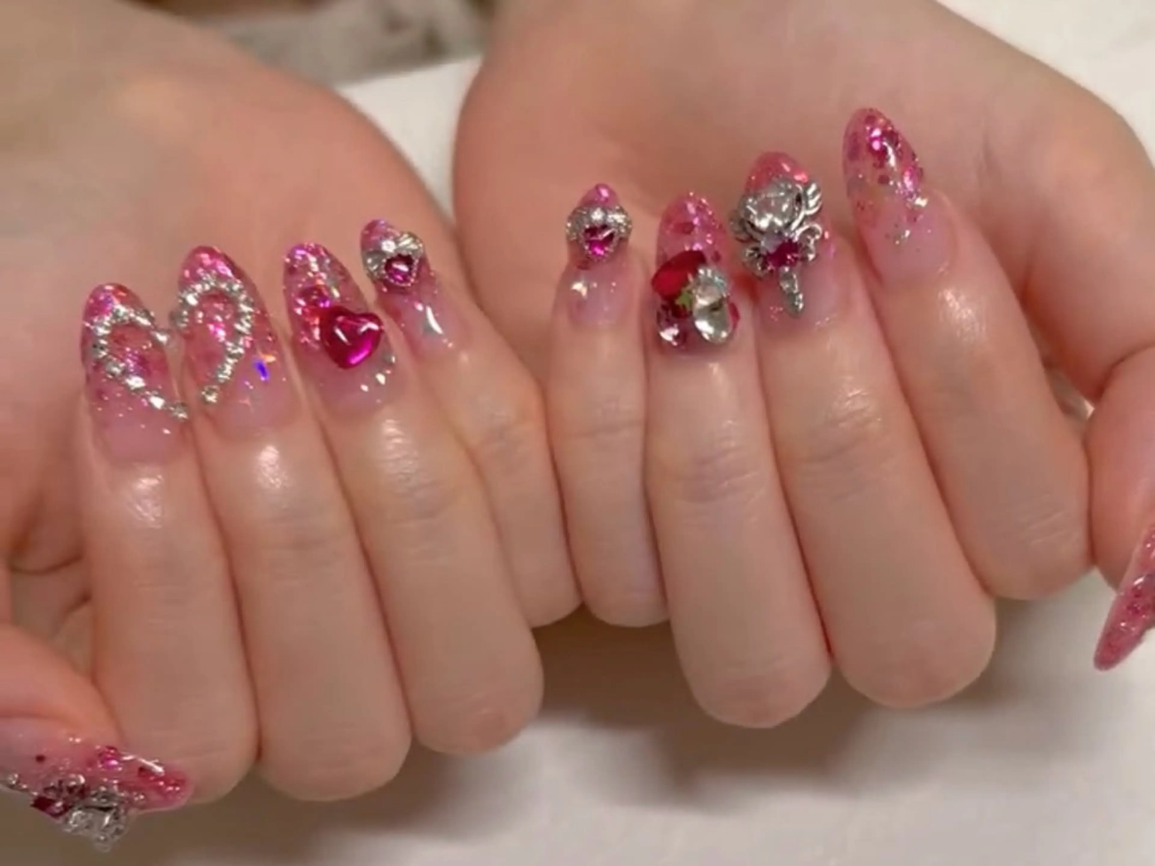 メンズ ネイル アートネイル フレンチネイル ジェルネイル キラキラネイル パラジェル ハンドネイル Bloom スカルプ専門店のネイルデザイン