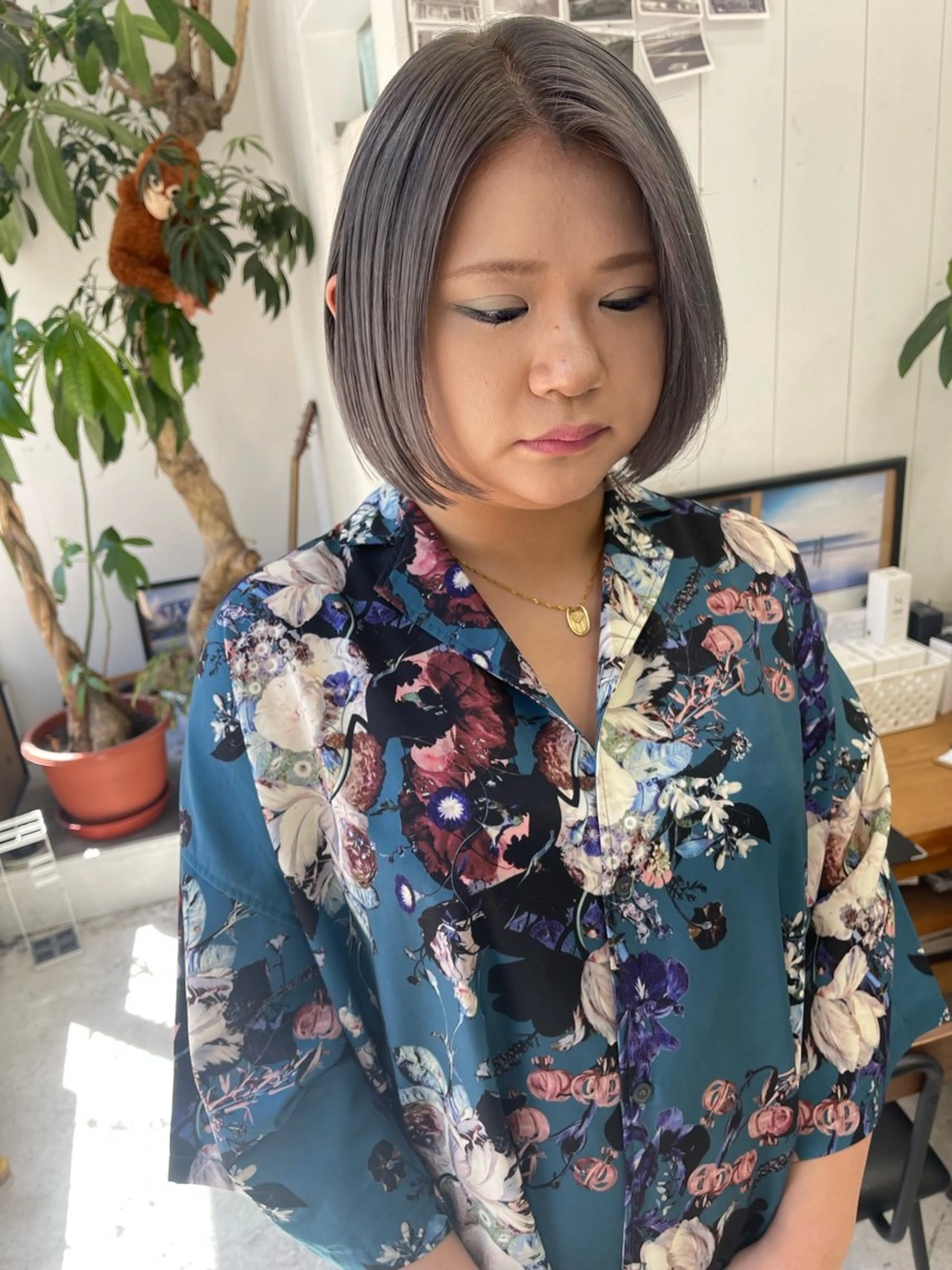 ショート カラー ブリーチ ハイトーンカラー シルバー 📍葛西りんたろう/ ENVのヘアスタイル