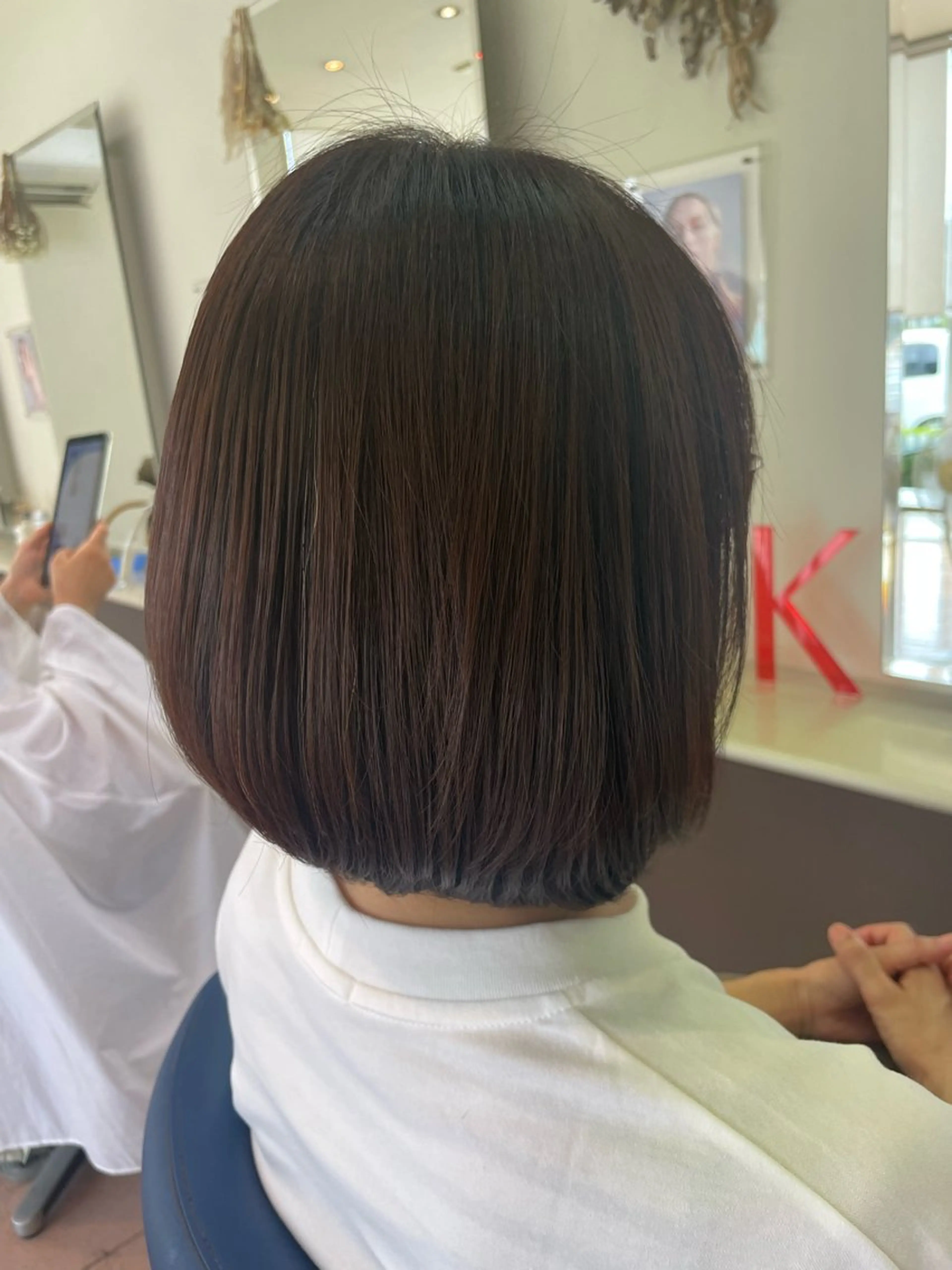 ミディアム 縮毛矯正 attrice杉山 綾乃のヘアスタイル