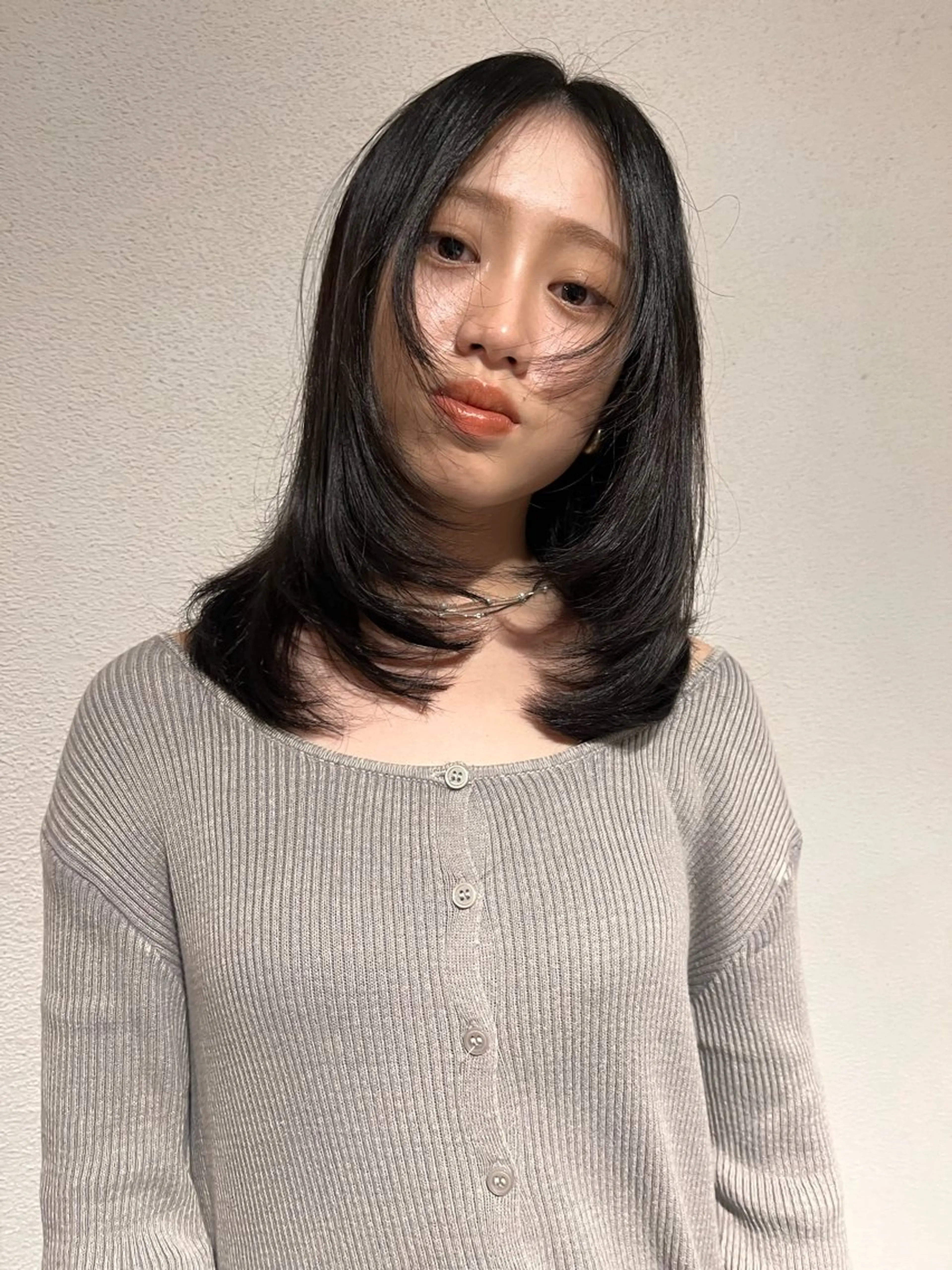 セミロング ハイレイヤー レイヤーカット カットモデル募集中 MIYUUのヘアスタイル