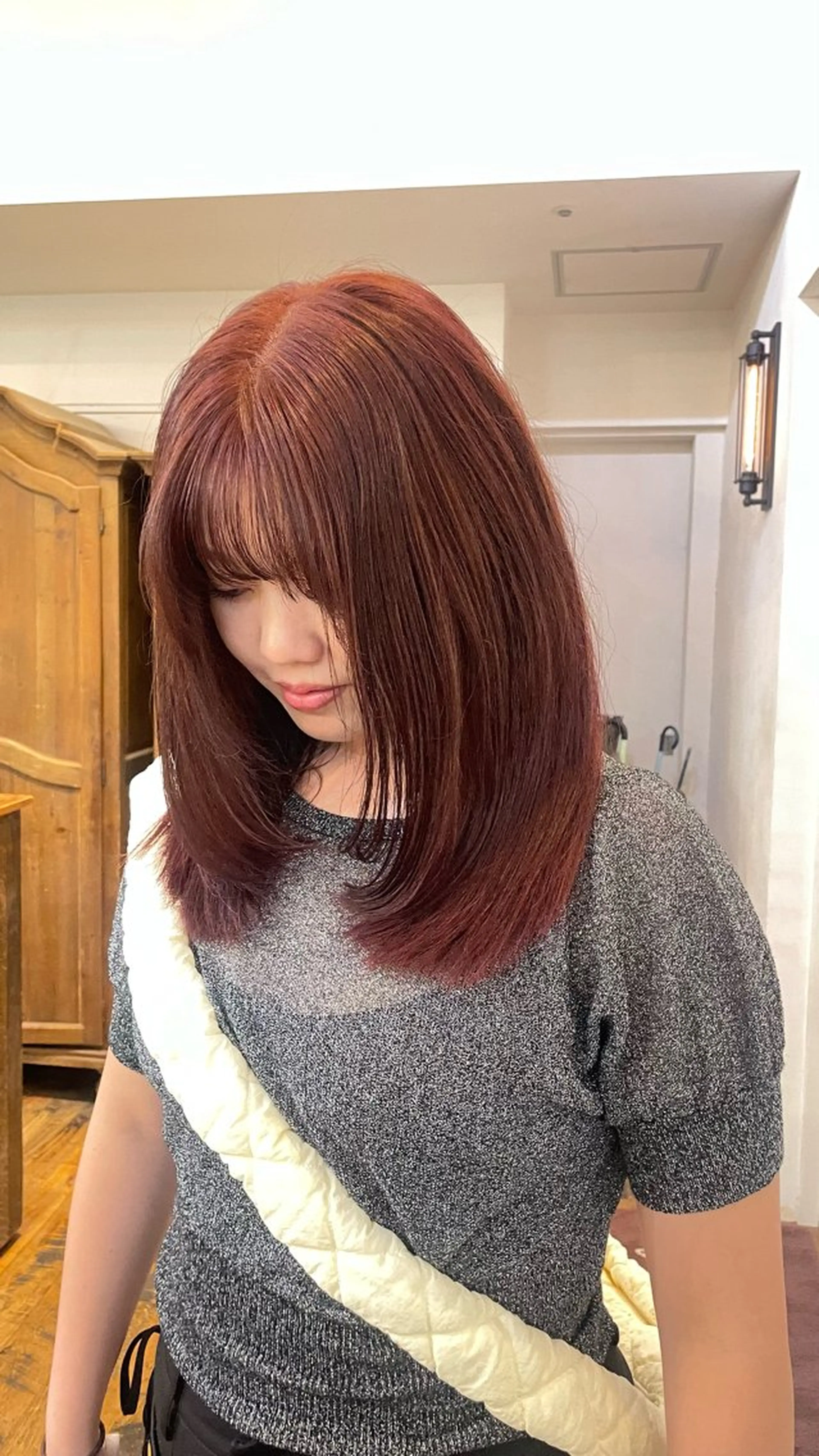 ロング カラー レッドカラー レイヤーカット momoka 💛ショートカットのヘアスタイル