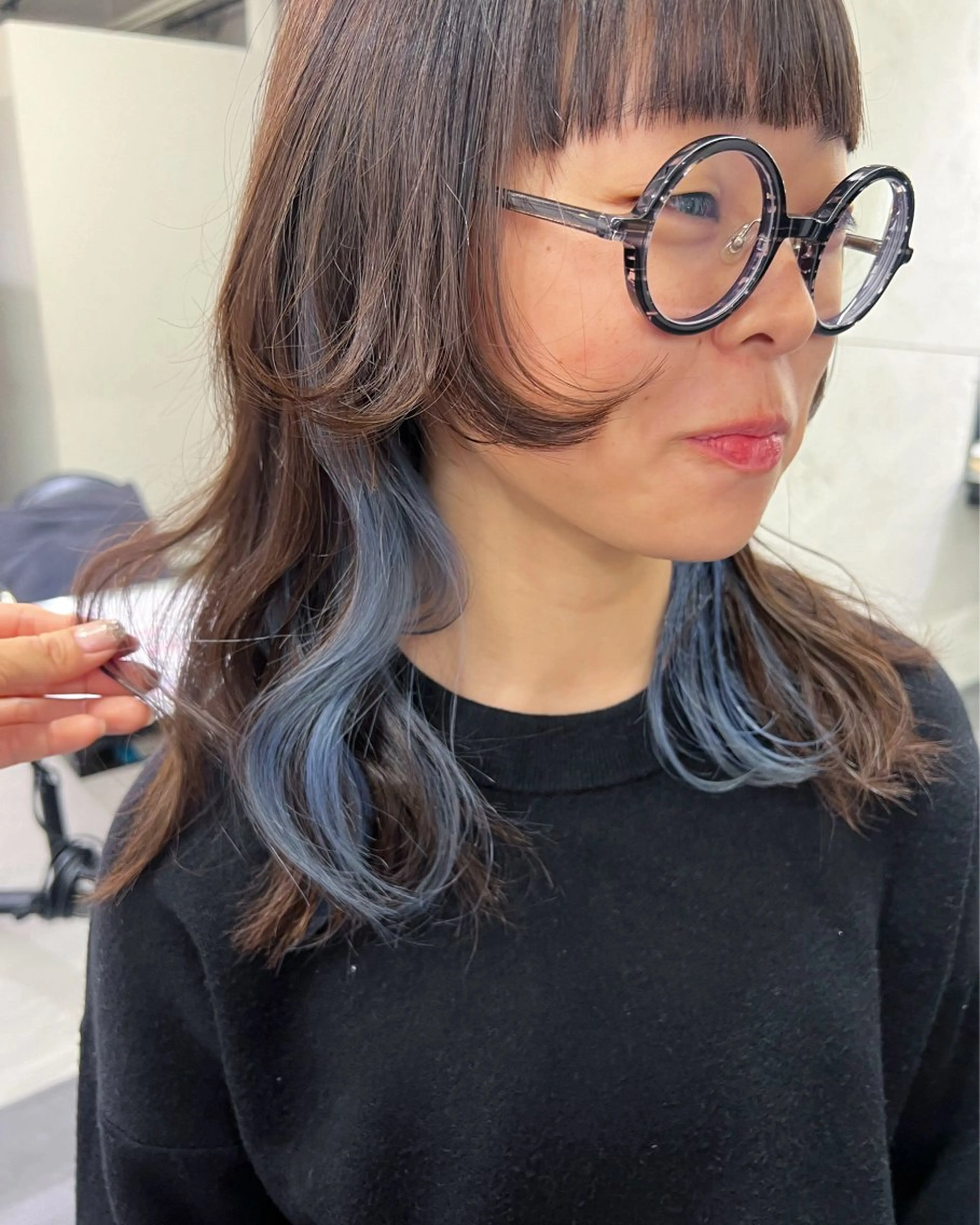セミロング カラー ブリーチ ブルーカラー インナーカラー カット ヘアカラー トリートメント ウルフレイヤーカット /チヒロのヘアスタイル
